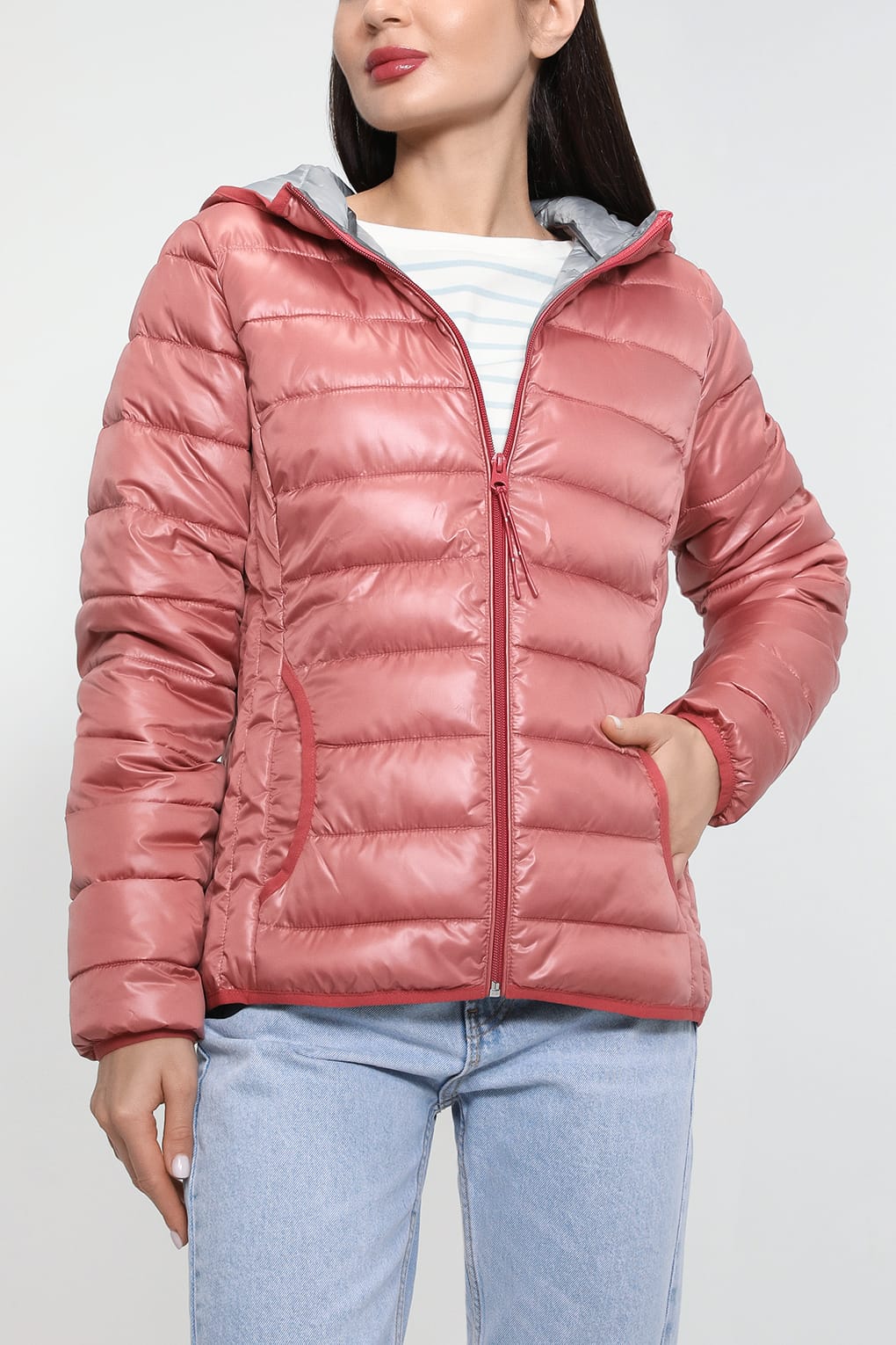 Куртка женская s.Oliver 50.2.51.16.160.2123929 оранжевая L, Оранжевый, 50.2.51.16.160.2123929 
Куртка женская s.Oliver 50.2.51.16.160.2123929 оранжевая L, Оранжевый, 50.2.51.16.160.2123929