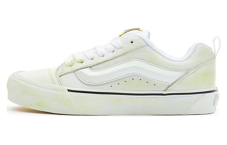 Кеды унисекс Vans Deaton Chris Anthony x VaultVault Knu Skool Lx белые 35 EU, Белый, Deaton Chris Anthony x VaultVault Knu Skool Lx
Кеды унисекс Vans Deaton Chris Anthony x VaultVault Knu Skool Lx белые 35 EU, Белый, Deaton Chris Anthony x VaultVault Knu Skool Lx