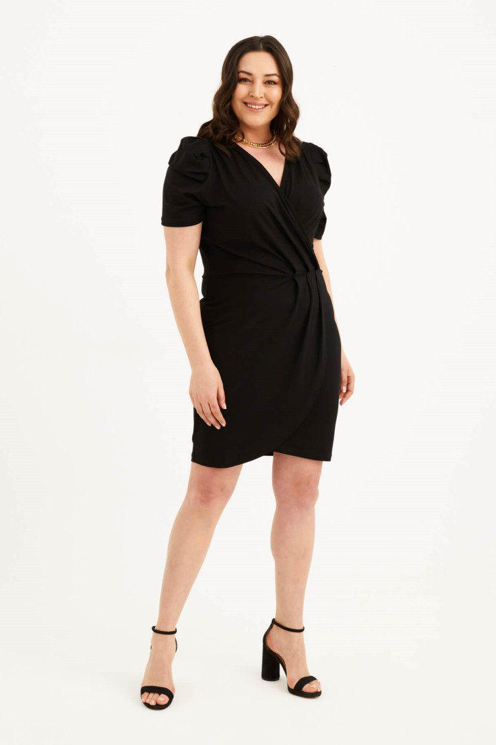 Платье женское My Line Moda 1574 черное 40 RU (товары доставляются из-за рубежа), Черный, 1574
Платье женское My Line Moda 1574 черное 40 RU (товары доставляются из-за рубежа), Черный, 1574