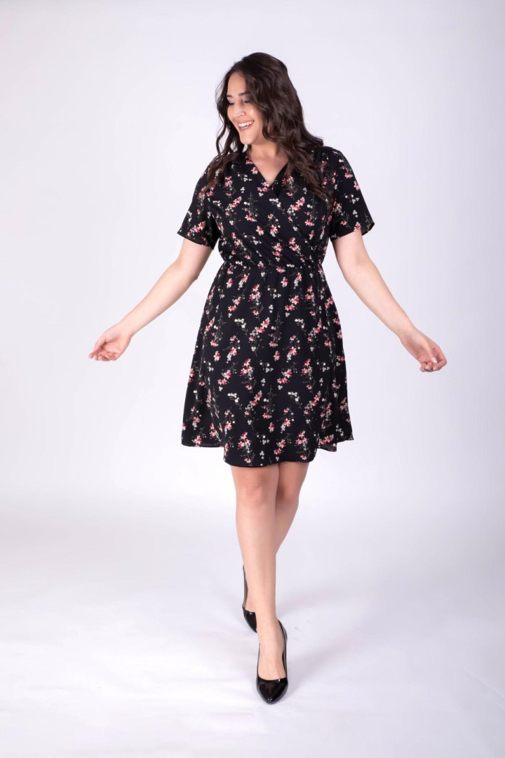 Платье женское My Line Moda 495 черное 50 RU (товары доставляются из-за рубежа), Черный, 495
Платье женское My Line Moda 495 черное 50 RU (товары доставляются из-за рубежа), Черный, 495
