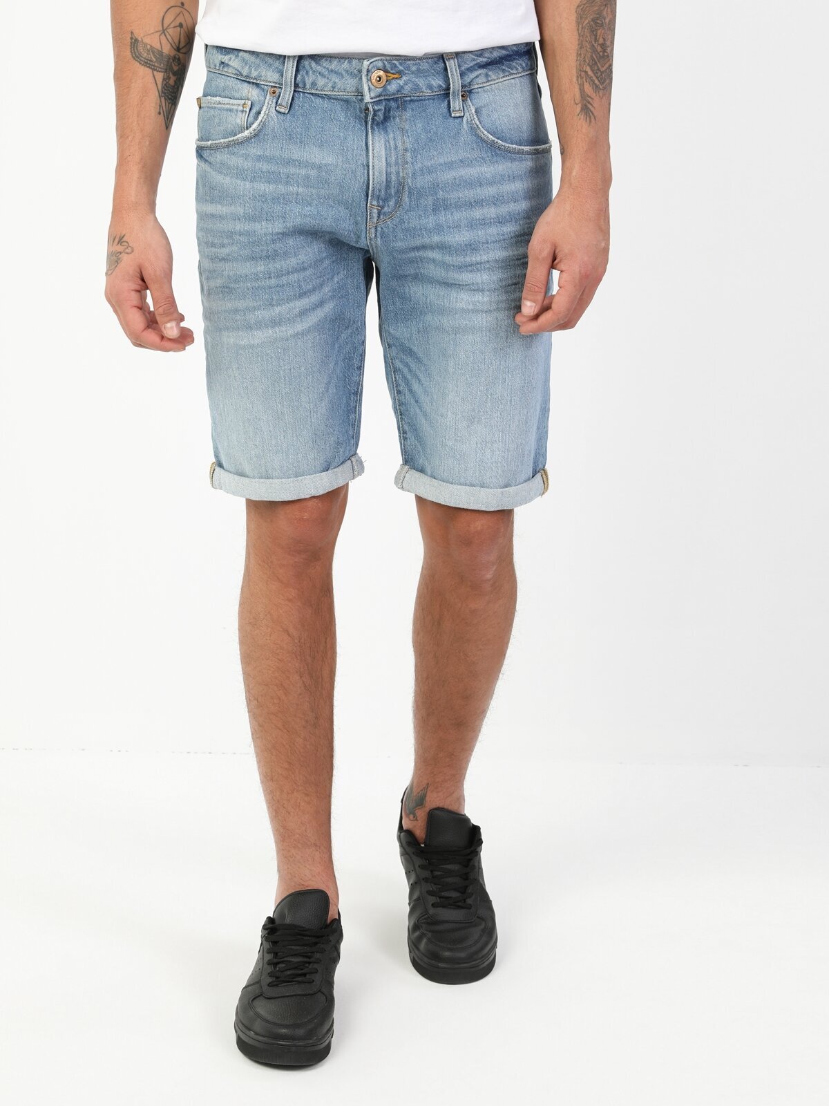 Шорты мужские Colin's CL1049167_Q1.V1_DN40341 синие XL, Синий, CL1049167_Q1.V1_DN40341
Шорты мужские Colin's CL1049167_Q1.V1_DN40341 синие XL, Синий, CL1049167_Q1.V1_DN40341