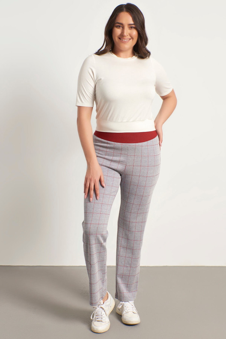 Леггинсы женские My Line Moda 897 серые 48 RU (товары доставляются из-за рубежа), Серый, 897
Леггинсы женские My Line Moda 897 серые 48 RU (товары доставляются из-за рубежа), Серый, 897