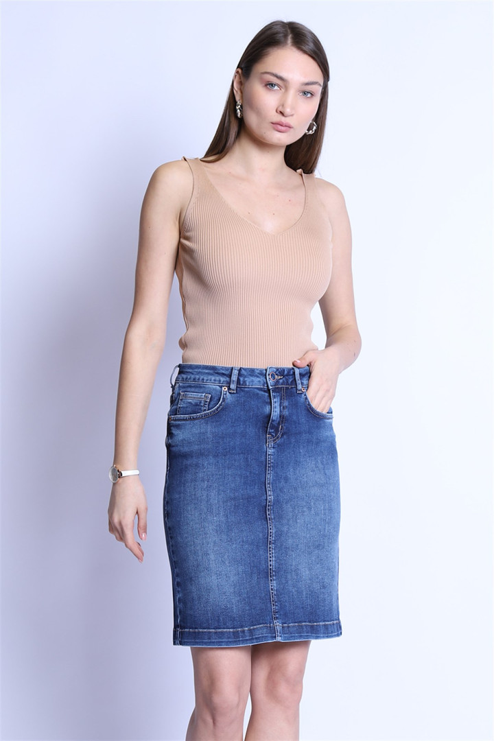 Юбка женская Twister Jeans 13174 синяя 42 RU (товары доставляются из-за рубежа), 13174
Юбка женская Twister Jeans 13174 синяя 42 RU (товары доставляются из-за рубежа), 13174