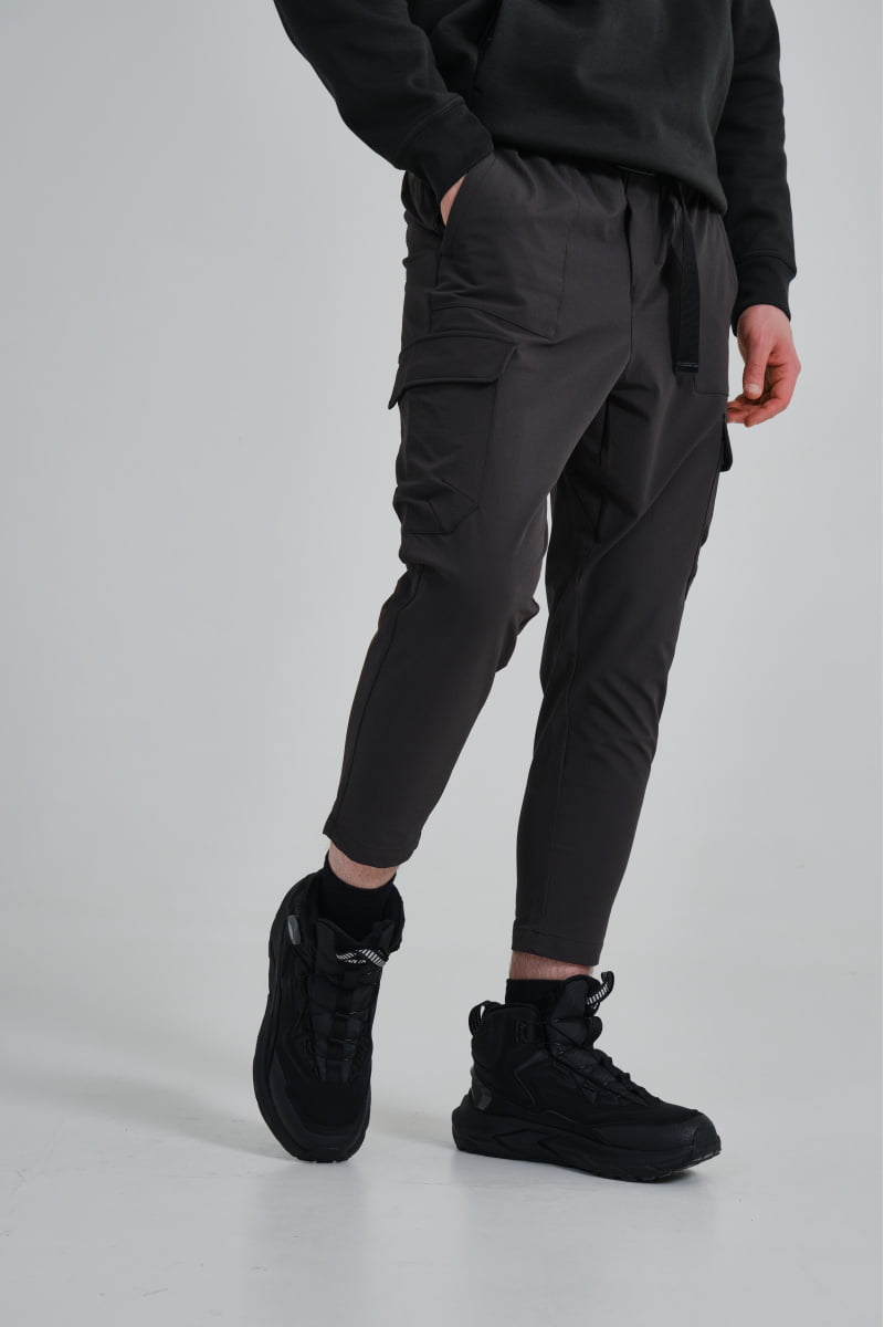 Спортивные брюки мужские Anta Robert Geller Woven Track Pants WATER RESISTANT серые L, Серый, 852347516 Robert Geller Woven Track Pants WATER RESISTANT
Спортивные брюки мужские Anta Robert Geller Woven Track Pants WATER RESISTANT серые L, Серый, 852347516 Robert Geller Woven Track Pants WATER RESISTANT