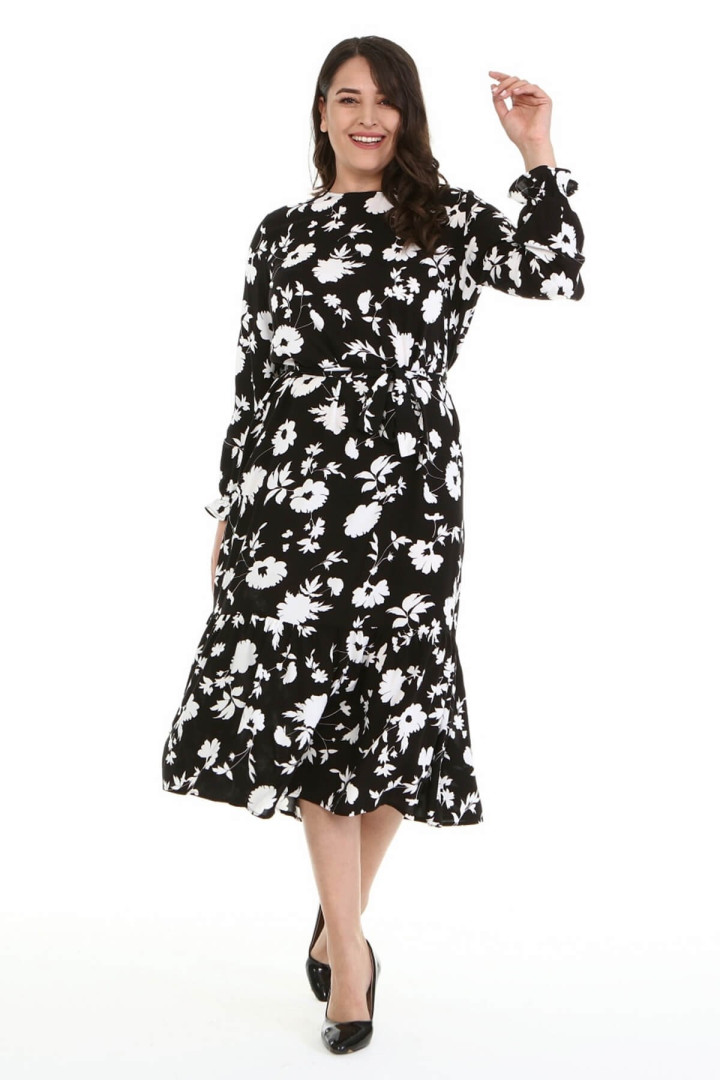 Платье женское My Line Moda 1506 черное 40 RU (товары доставляются из-за рубежа), Черный, 1506
Платье женское My Line Moda 1506 черное 40 RU (товары доставляются из-за рубежа), Черный, 1506