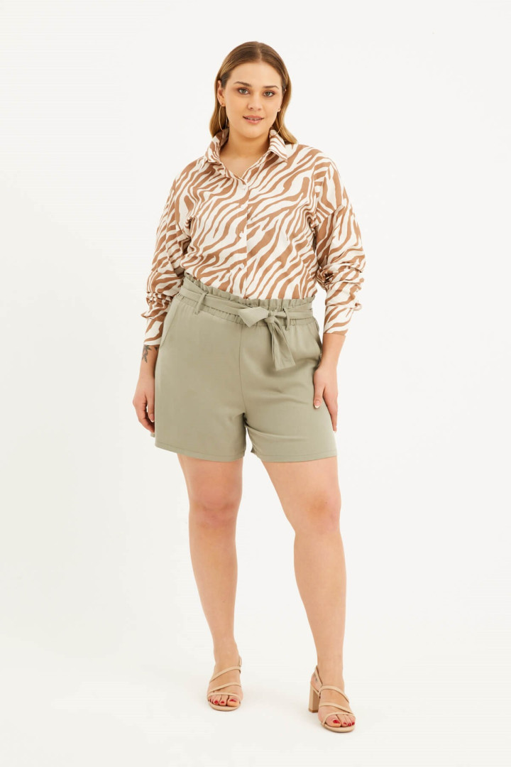 Шорты женские My Line Moda 1542 голубые 50 RU (товары доставляются из-за рубежа), Голубой, 1542
Шорты женские My Line Moda 1542 голубые 50 RU (товары доставляются из-за рубежа), Голубой, 1542