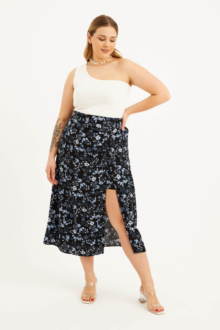 Юбка женская My Line Moda 1551 черная 46 RU (товары доставляются из-за рубежа), Черный, 1551
Юбка женская My Line Moda 1551 черная 46 RU (товары доставляются из-за рубежа), Черный, 1551