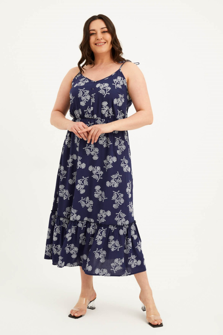 Платье женское My Line Moda 1552 синее 48 RU (товары доставляются из-за рубежа), Синий, 1552
Платье женское My Line Moda 1552 синее 48 RU (товары доставляются из-за рубежа), Синий, 1552