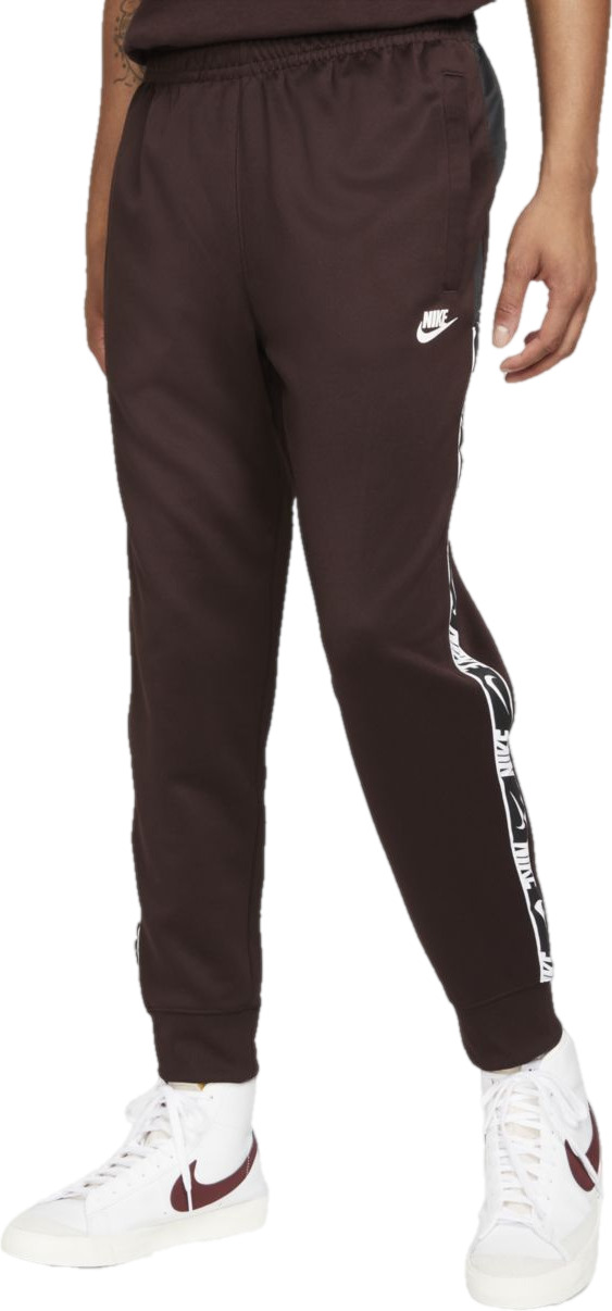Спортивные брюки мужские Nike M Sportswear Repeat Jogger Pants коричневые L, Коричневый, M Sportswear Repeat Jogger Pants
Спортивные брюки мужские Nike M Sportswear Repeat Jogger Pants коричневые L, Коричневый, M Sportswear Repeat Jogger Pants