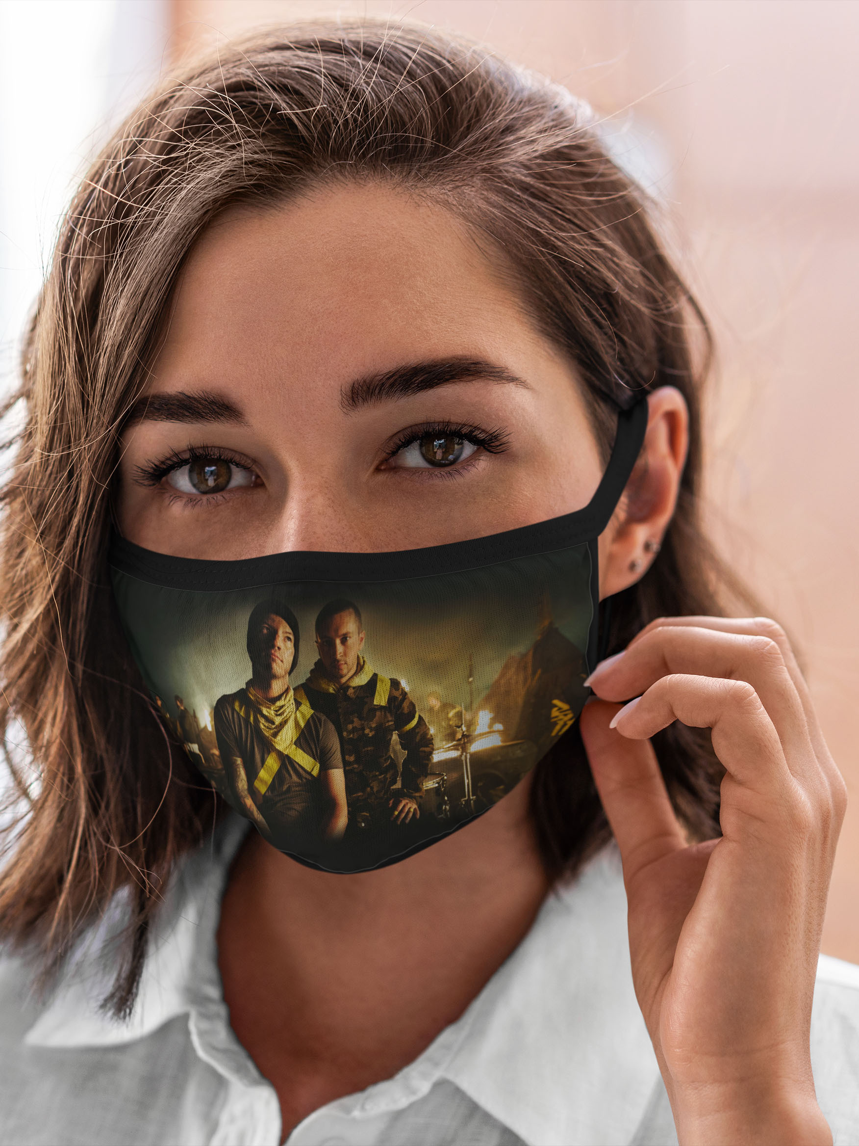 Многоразовая маска унисекс Burnettie Twenty One Pilots Top, Разноцветный, Twenty One Pilots Top
Многоразовая маска унисекс Burnettie Twenty One Pilots Top, Разноцветный, Twenty One Pilots Top
