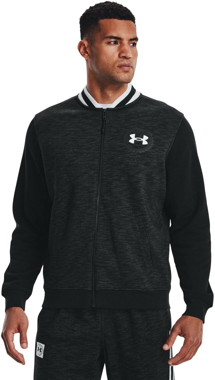 Бомбер мужской Under Armour Ua Essential Heritage Flc Fz черный LG, Ua Essential Heritage Flc Fz
Бомбер мужской Under Armour Ua Essential Heritage Flc Fz черный LG, Ua Essential Heritage Flc Fz