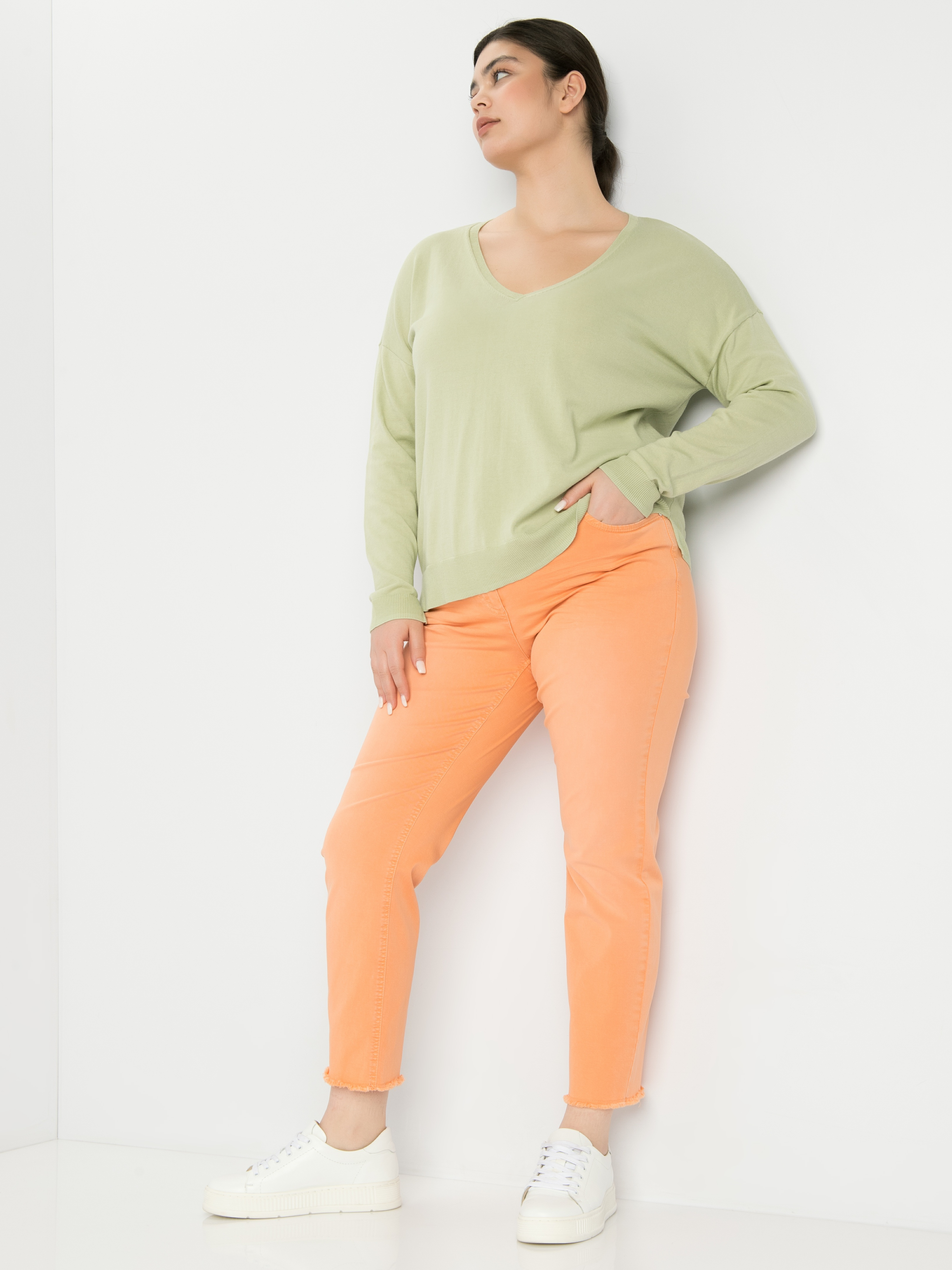 Джемпер женский SAMOON by GERRY WEBER 872016-25018-5430 зеленый 56, 872016-25018-5430
Джемпер женский SAMOON by GERRY WEBER 872016-25018-5430 зеленый 56, 872016-25018-5430