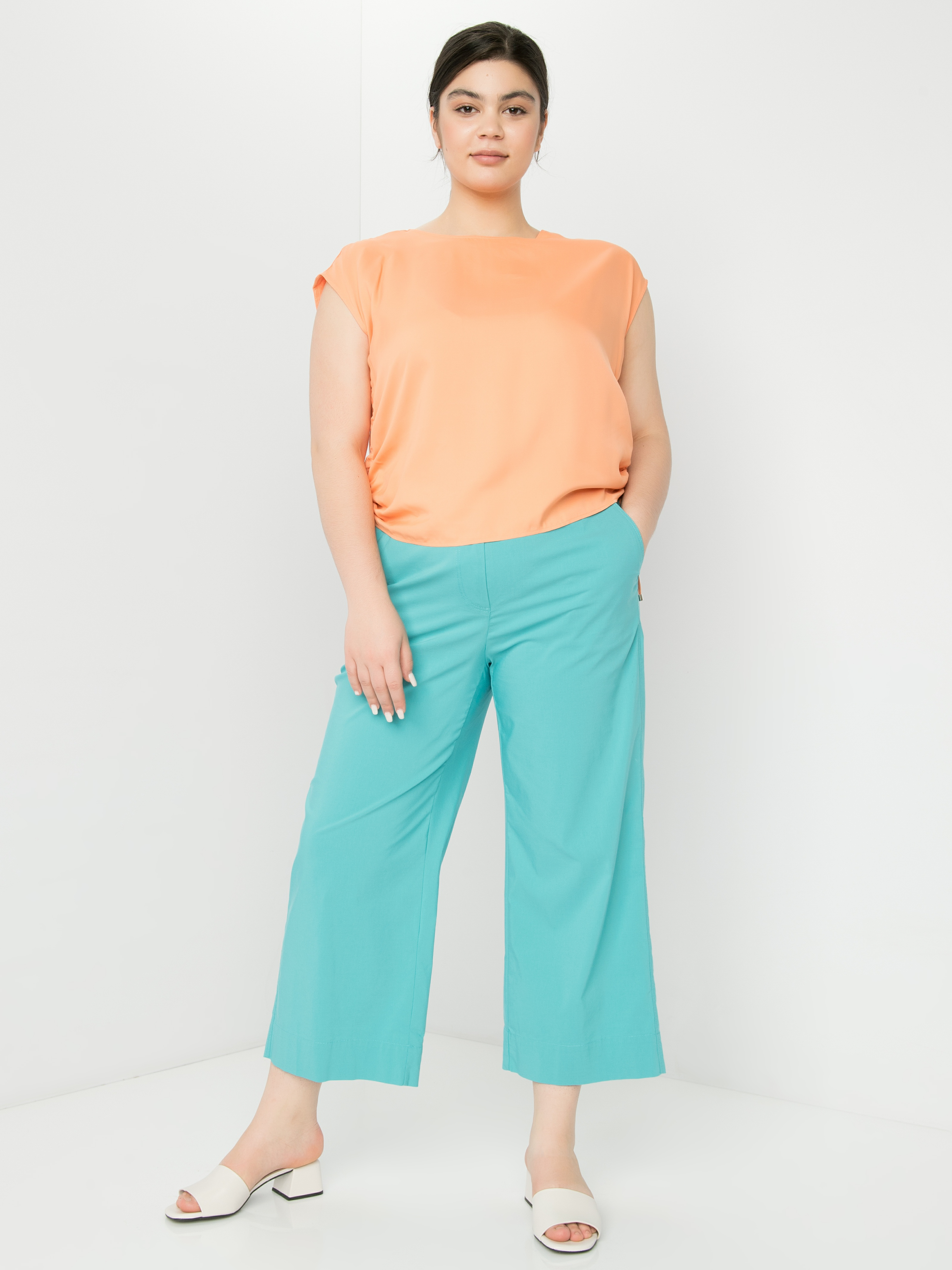 Футболка женская SAMOON by GERRY WEBER 871045-26213-6450 оранжевая 54, 871045-26213-6450
Футболка женская SAMOON by GERRY WEBER 871045-26213-6450 оранжевая 54, 871045-26213-6450