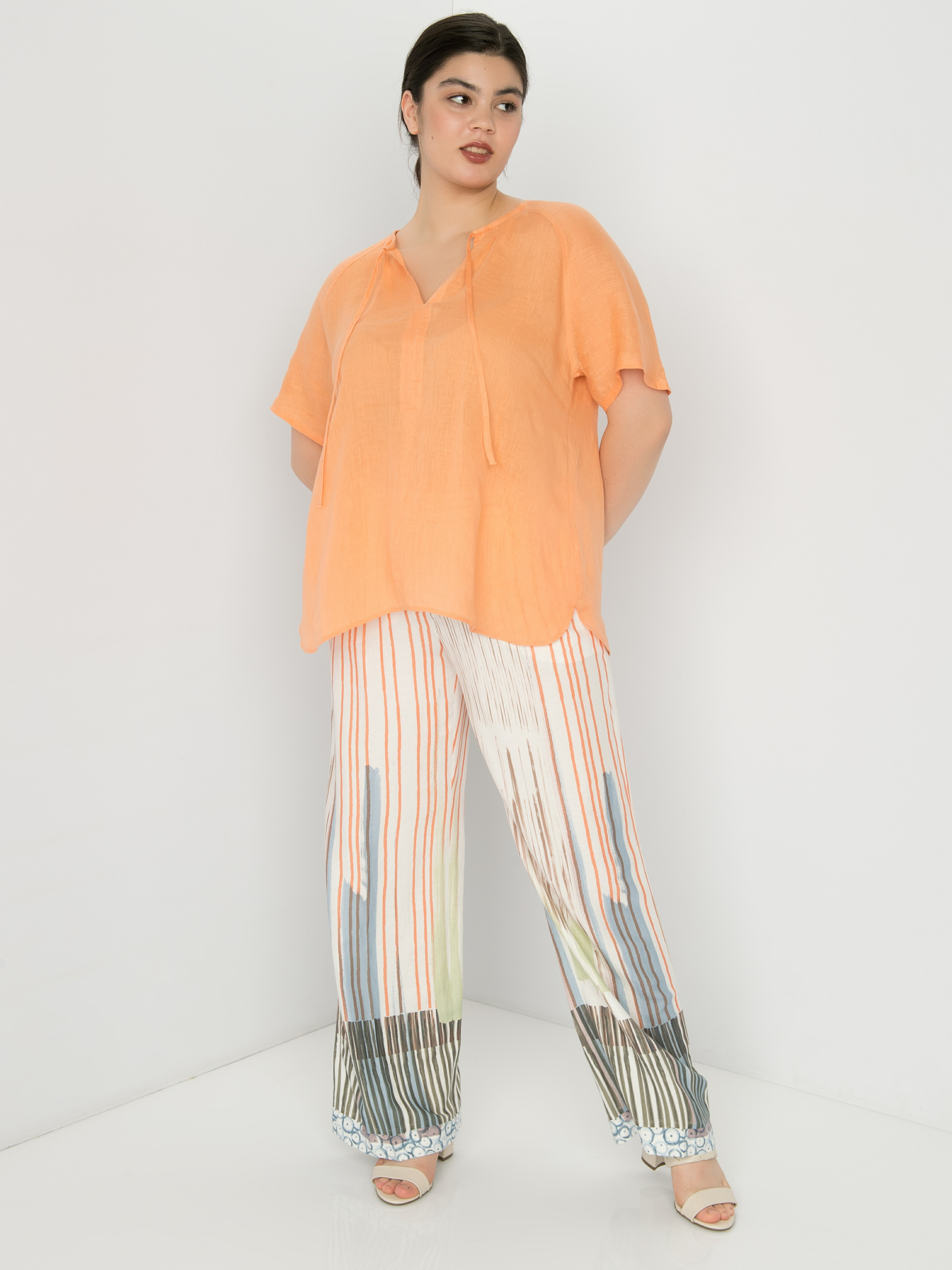 Блуза женская SAMOON by GERRY WEBER 860035-21203-6450 оранжевая 42, 860035-21203-6450
Блуза женская SAMOON by GERRY WEBER 860035-21203-6450 оранжевая 42, 860035-21203-6450
