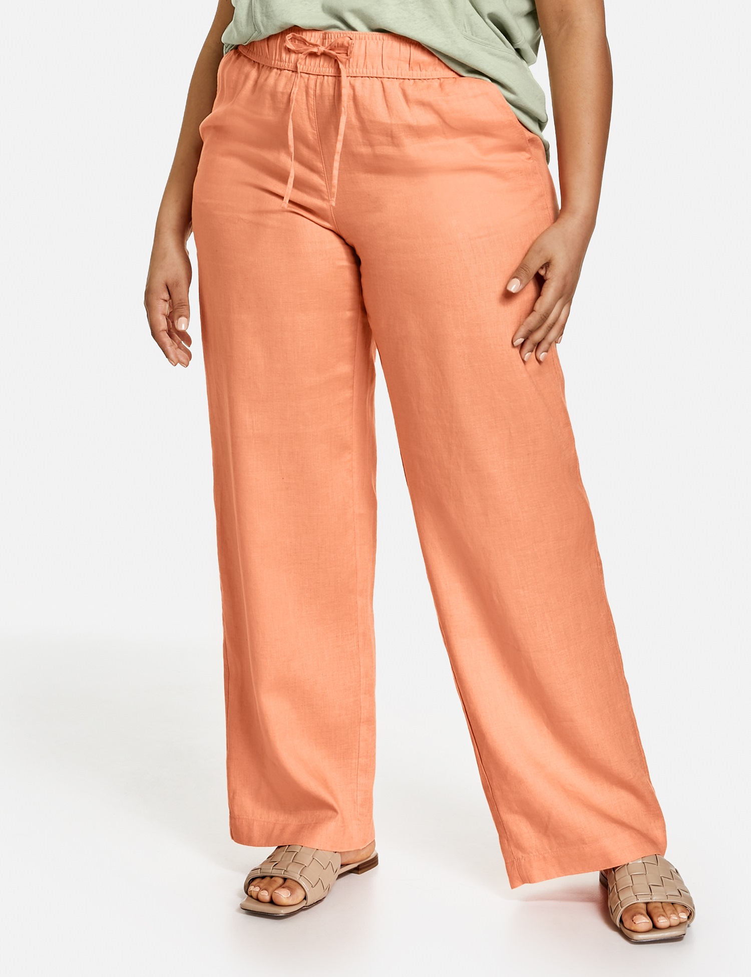 Брюки женские SAMOON by GERRY WEBER 820036-21209-6450 оранжевые 52, 820036-21209-6450
Брюки женские SAMOON by GERRY WEBER 820036-21209-6450 оранжевые 52, 820036-21209-6450