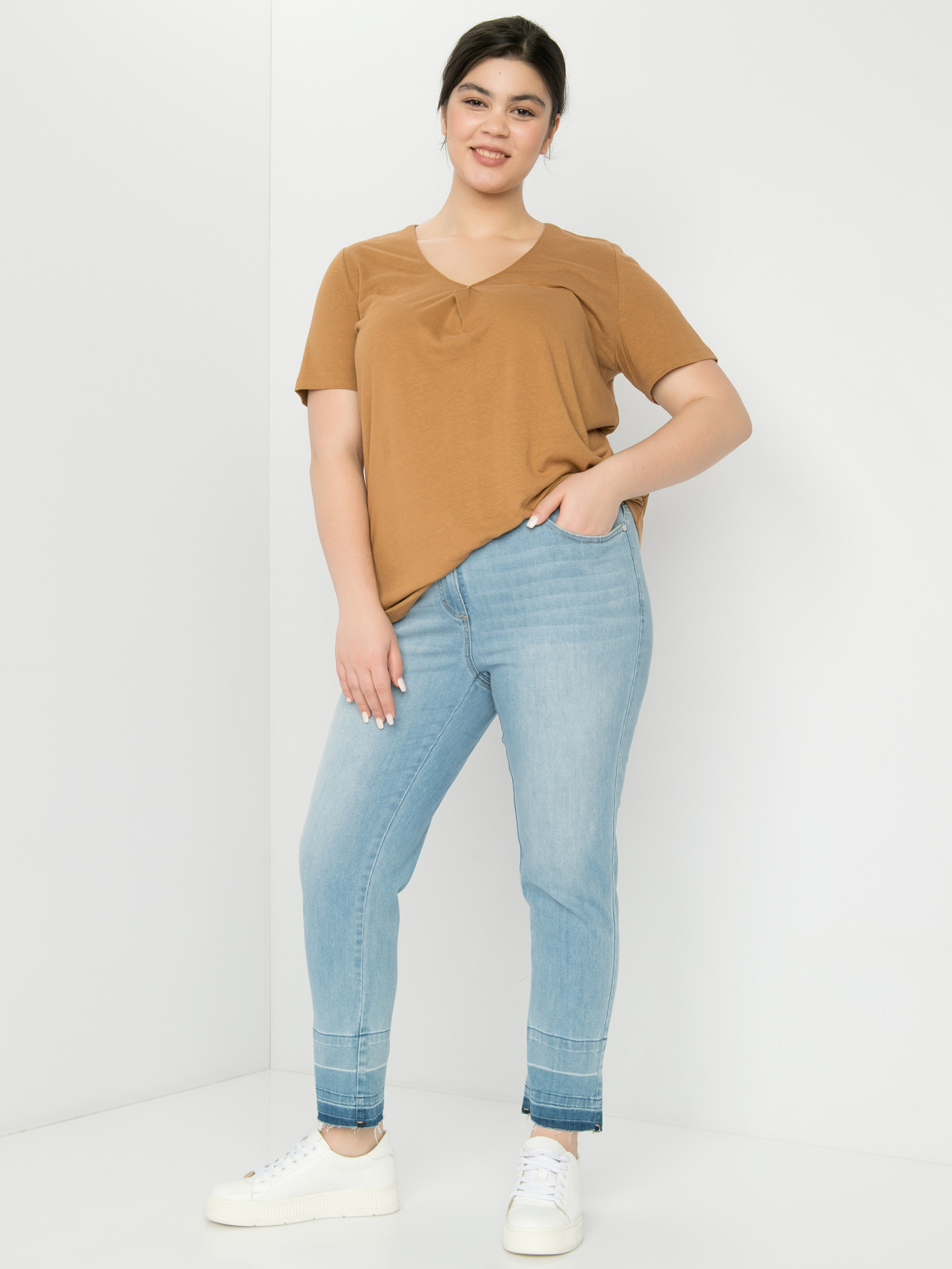 Джинсы женские SAMOON by GERRY WEBER 820028-21455-8979 голубые 48, 820028-21455-8979
Джинсы женские SAMOON by GERRY WEBER 820028-21455-8979 голубые 48, 820028-21455-8979