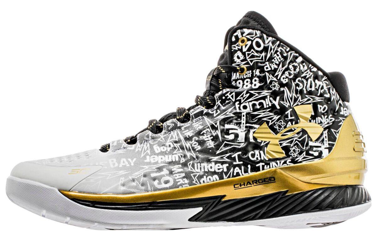 Кроссовки унисекс Under Armour Curry Pack 'Back To Back MVP' белые 46 EU, Белый, Curry Pack 'Back To Back MVP'
Кроссовки унисекс Under Armour Curry Pack 'Back To Back MVP' белые 46 EU, Белый, Curry Pack 'Back To Back MVP'