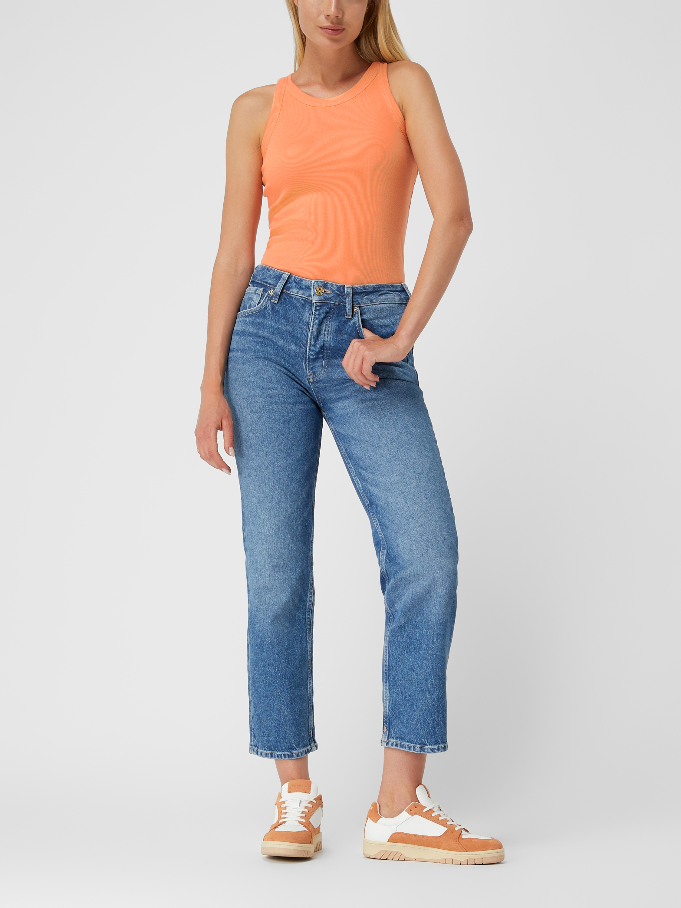Джинсы женские Scotch & Soda 1586835 синие 25/32 доставка из-за рубежа, Синий, 1586835
Джинсы женские Scotch & Soda 1586835 синие 25/32 доставка из-за рубежа, Синий, 1586835