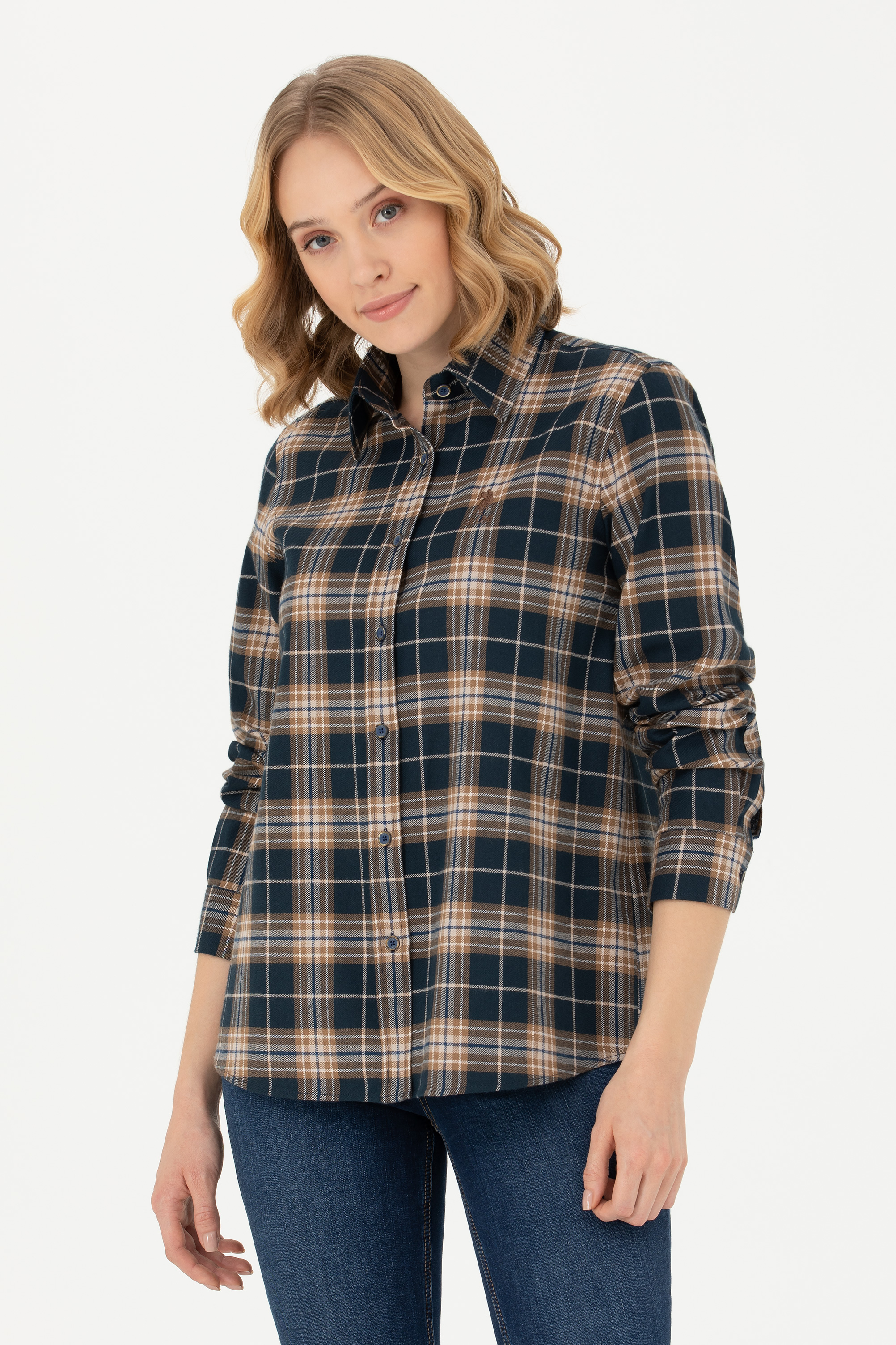 Рубашка женская U.S. POLO Assn. G082GL0040RESNE разноцветная 40, Разноцветный, G082GL0040RESNE
Рубашка женская U.S. POLO Assn. G082GL0040RESNE разноцветная 40, Разноцветный, G082GL0040RESNE