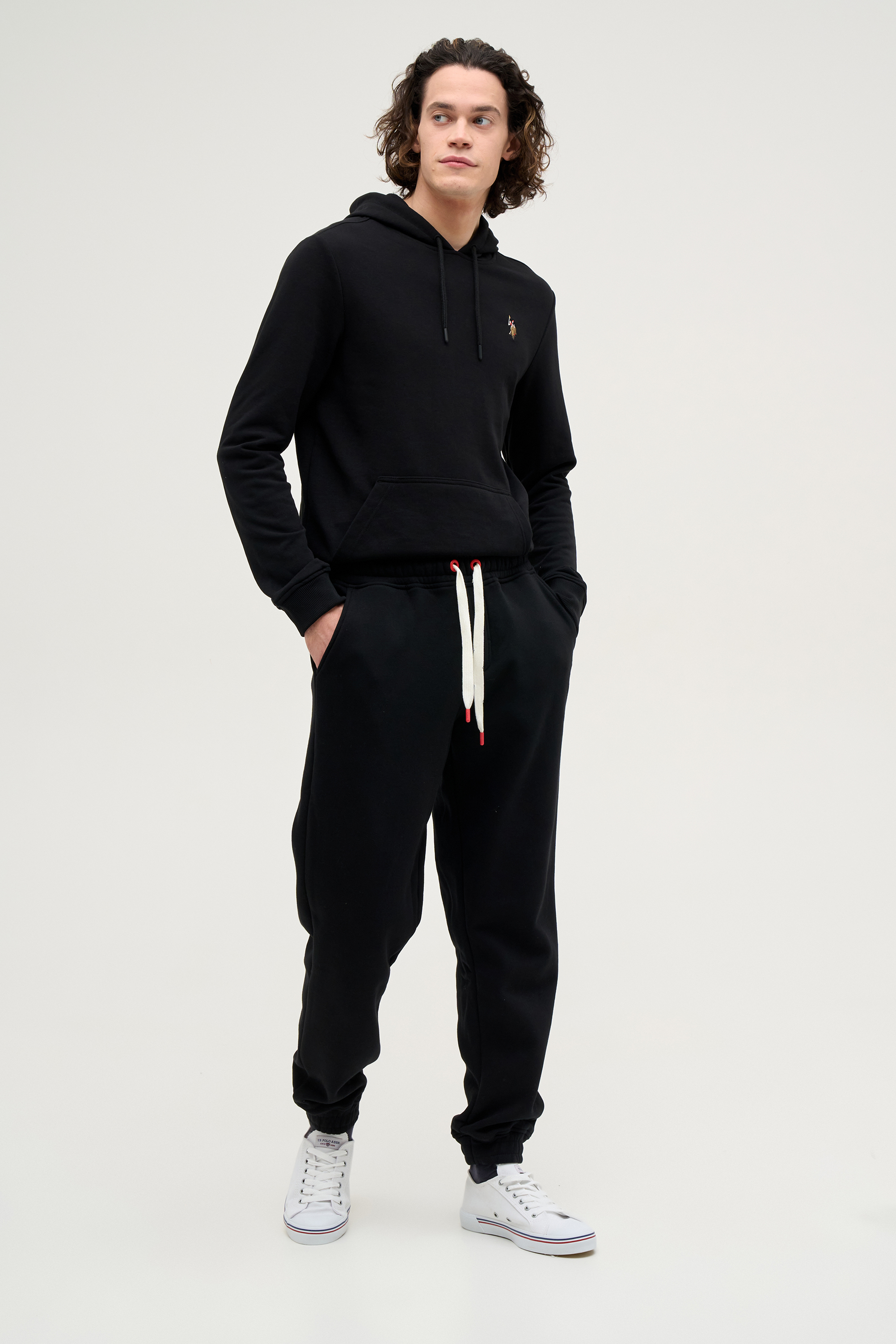 Спортивные брюки мужские U.S. POLO Assn. G081SZ0OP0ODELSK023-R черные 2XL, Черный, G081SZ0OP0ODELSK023-R
Спортивные брюки мужские U.S. POLO Assn. G081SZ0OP0ODELSK023-R черные 2XL, Черный, G081SZ0OP0ODELSK023-R