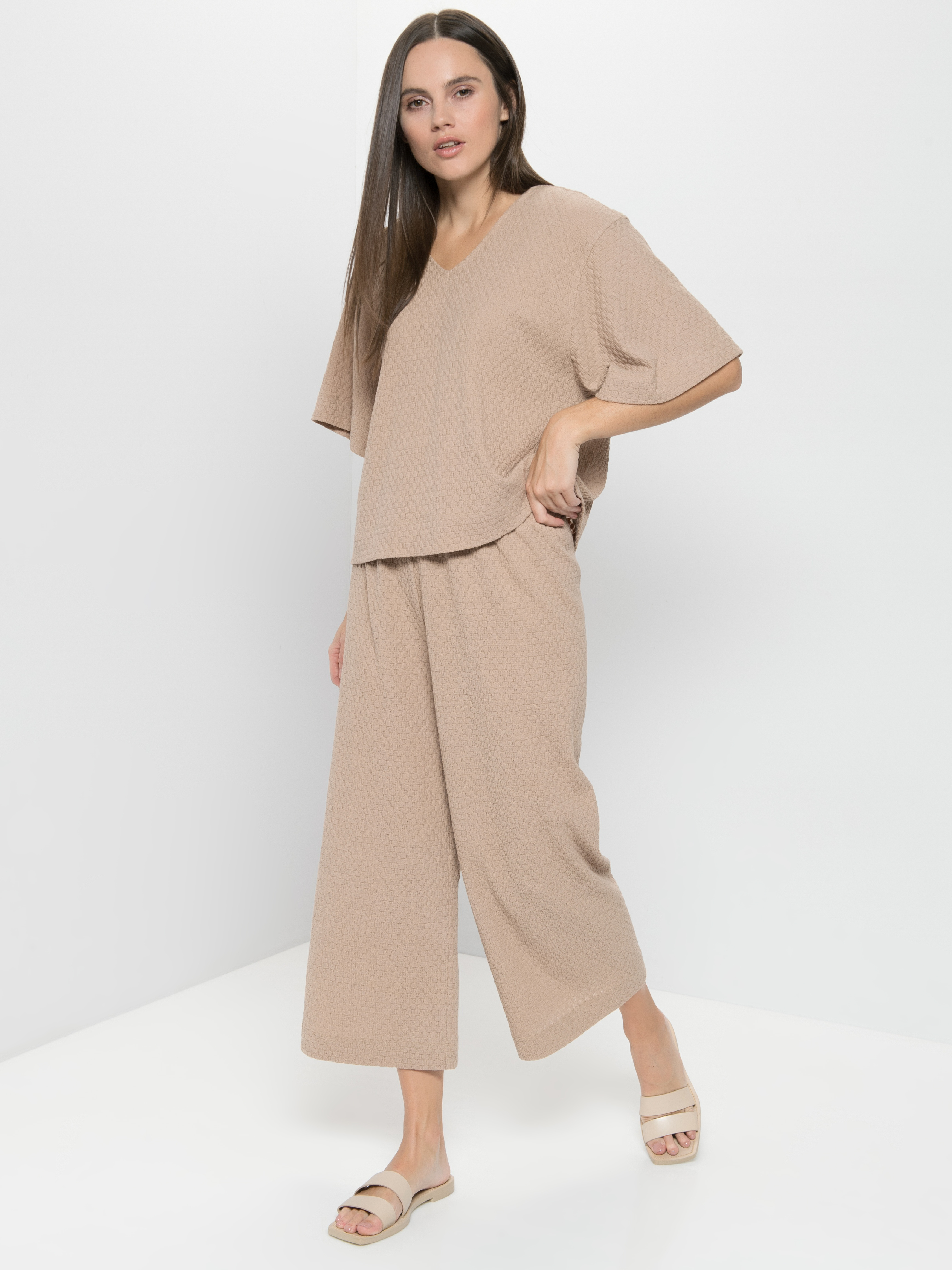 Футболка женская TAIFUN by GERRY WEBER 171041-16209-9360 бежевая 46, 171041-16209-9360
Футболка женская TAIFUN by GERRY WEBER 171041-16209-9360 бежевая 46, 171041-16209-9360