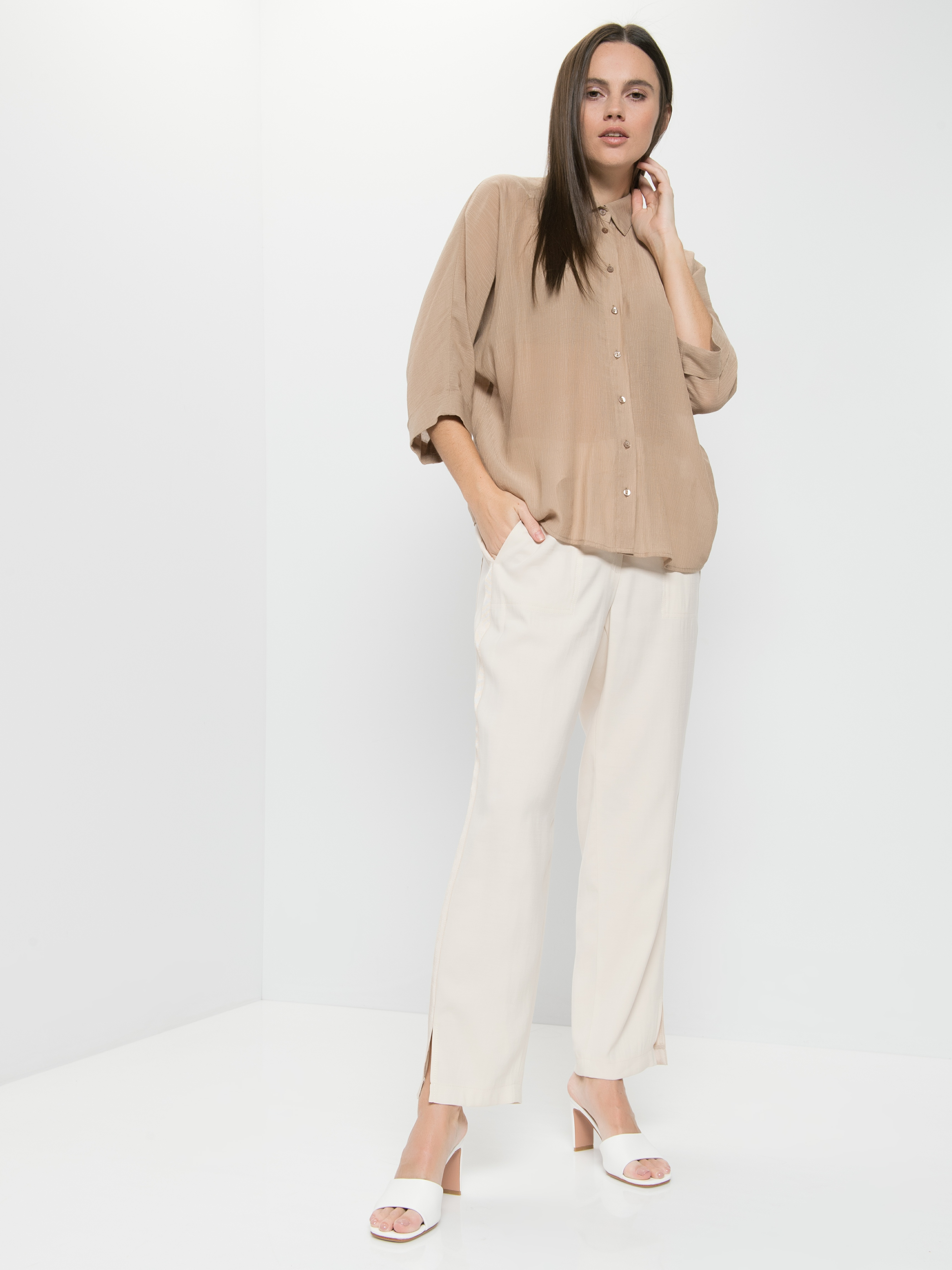 Рубашка женская TAIFUN by GERRY WEBER 160018-11109-9360 бежевая 44, 160018-11109-9360
Рубашка женская TAIFUN by GERRY WEBER 160018-11109-9360 бежевая 44, 160018-11109-9360