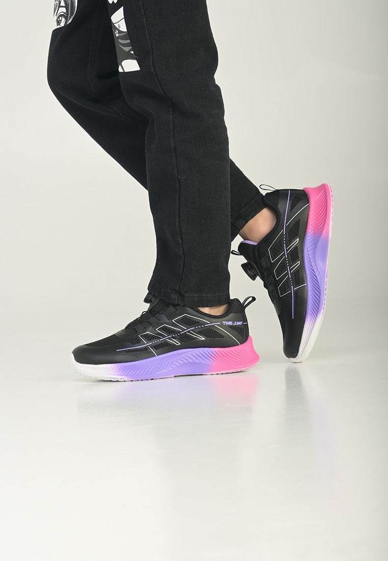 Кроссовки TimeJump XQL24AW-16B, черный, 35, 710026722
Кроссовки TimeJump XQL24AW-16B, черный, 35, 710026722