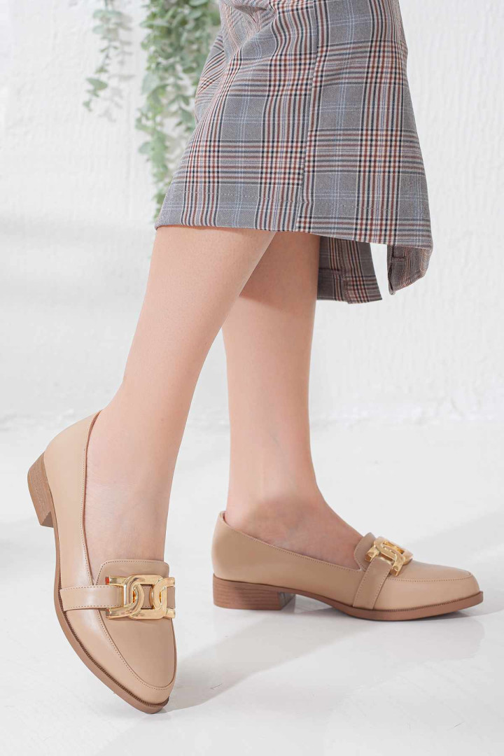 Лоферы женские Lio Shoes LioS-GQ5AABDF3C бежевые 39 EU (доставка из-за рубежа), LioS-GQ5AABDF3C
Лоферы женские Lio Shoes LioS-GQ5AABDF3C бежевые 39 EU (доставка из-за рубежа), LioS-GQ5AABDF3C