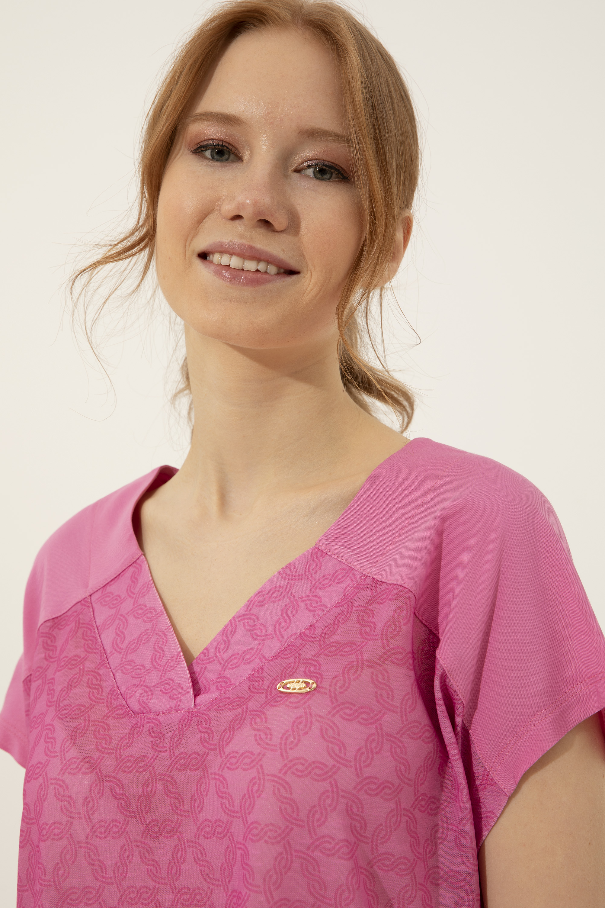 Блуза женская U.S. POLO Assn. G082SZ0110FEMBE розовая L, Розовый, G082SZ0110FEMBE
Блуза женская U.S. POLO Assn. G082SZ0110FEMBE розовая L, Розовый, G082SZ0110FEMBE