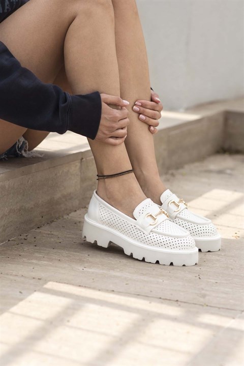 Лоферы женские Shoes Bellas 1289 белые 36 EU (доставка из-за рубежа), 1289 
Лоферы женские Shoes Bellas 1289 белые 36 EU (доставка из-за рубежа), 1289