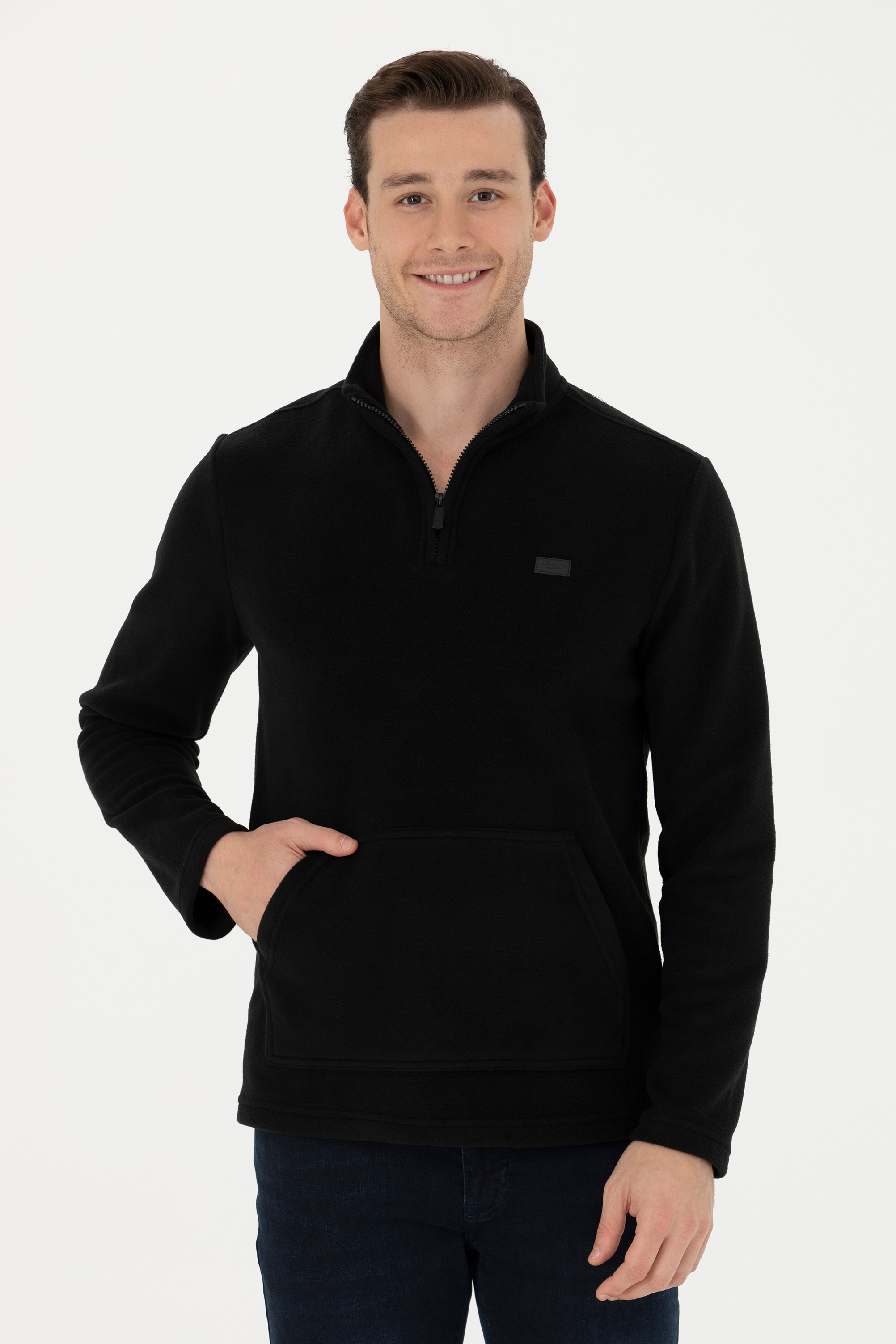 Толстовка мужская U.S. POLO Assn. G081SZ0820KASGA черная 2XL, Черный, G081SZ0820KASGA
Толстовка мужская U.S. POLO Assn. G081SZ0820KASGA черная 2XL, Черный, G081SZ0820KASGA