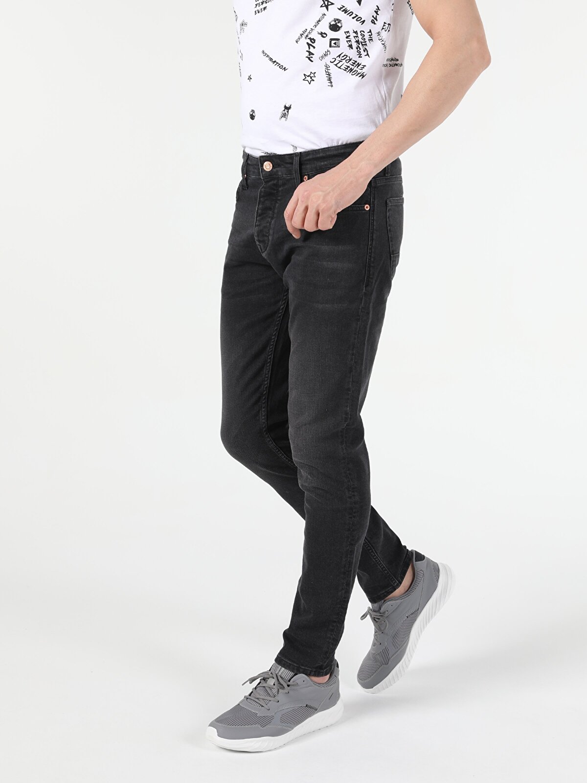 Джинсы мужские Colin's CL1052885_Q1.V1_DN41267 голубые 34-30, Голубой, CL1052885_Q1.V1_DN41267
Джинсы мужские Colin's CL1052885_Q1.V1_DN41267 голубые 34-30, Голубой, CL1052885_Q1.V1_DN41267