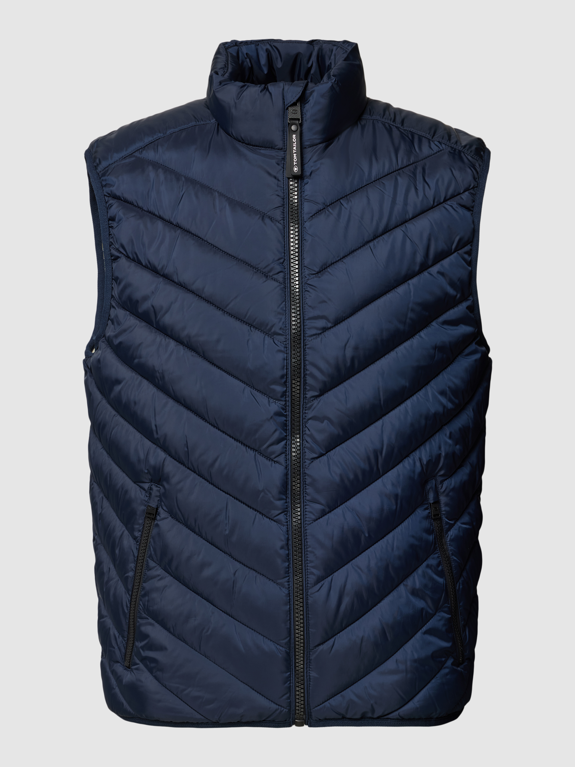 Утепленный жилет мужской TOM TAILOR 1889066 синий 2XL (доставка из-за рубежа), 1889066
Утепленный жилет мужской TOM TAILOR 1889066 синий 2XL (доставка из-за рубежа), 1889066