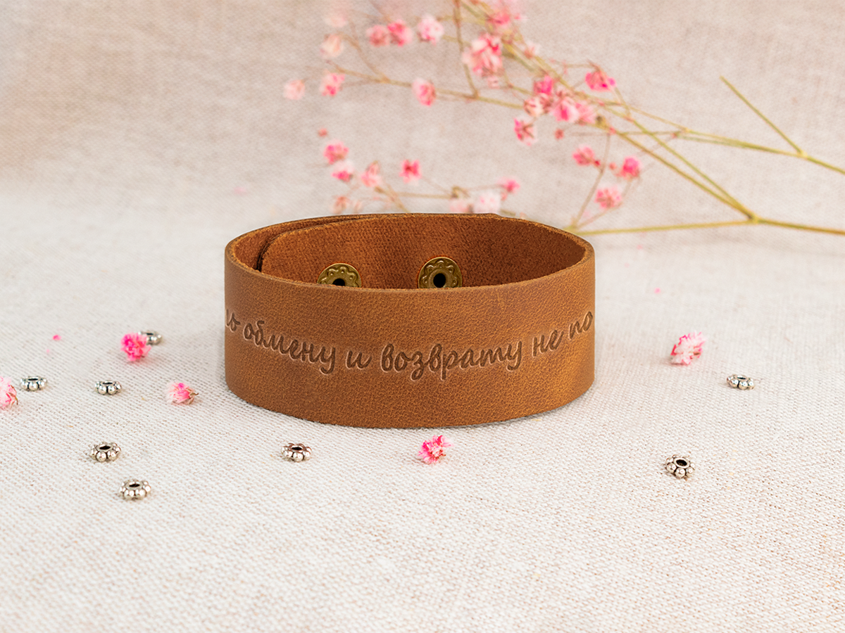 Браслет из металла/натуральной кожи р.21-22 Мастерская Алёшиных И01.33.00.01, И01.33.00.01
Браслет из металла/натуральной кожи р.21-22 Мастерская Алёшиных И01.33.00.01, И01.33.00.01