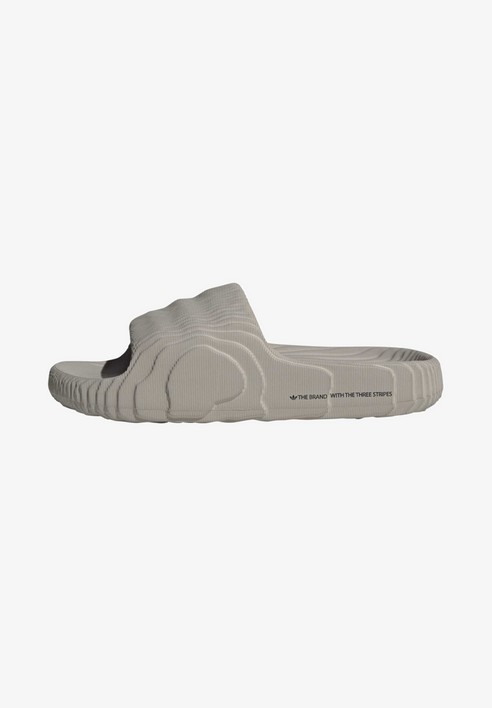 Сланцы мужские Adidas Originals Adilette 22 Unisex серые 51 EU (доставка из-за рубежа), Серый, Adilette 22 Unisex
Сланцы мужские Adidas Originals Adilette 22 Unisex серые 51 EU (доставка из-за рубежа), Серый, Adilette 22 Unisex