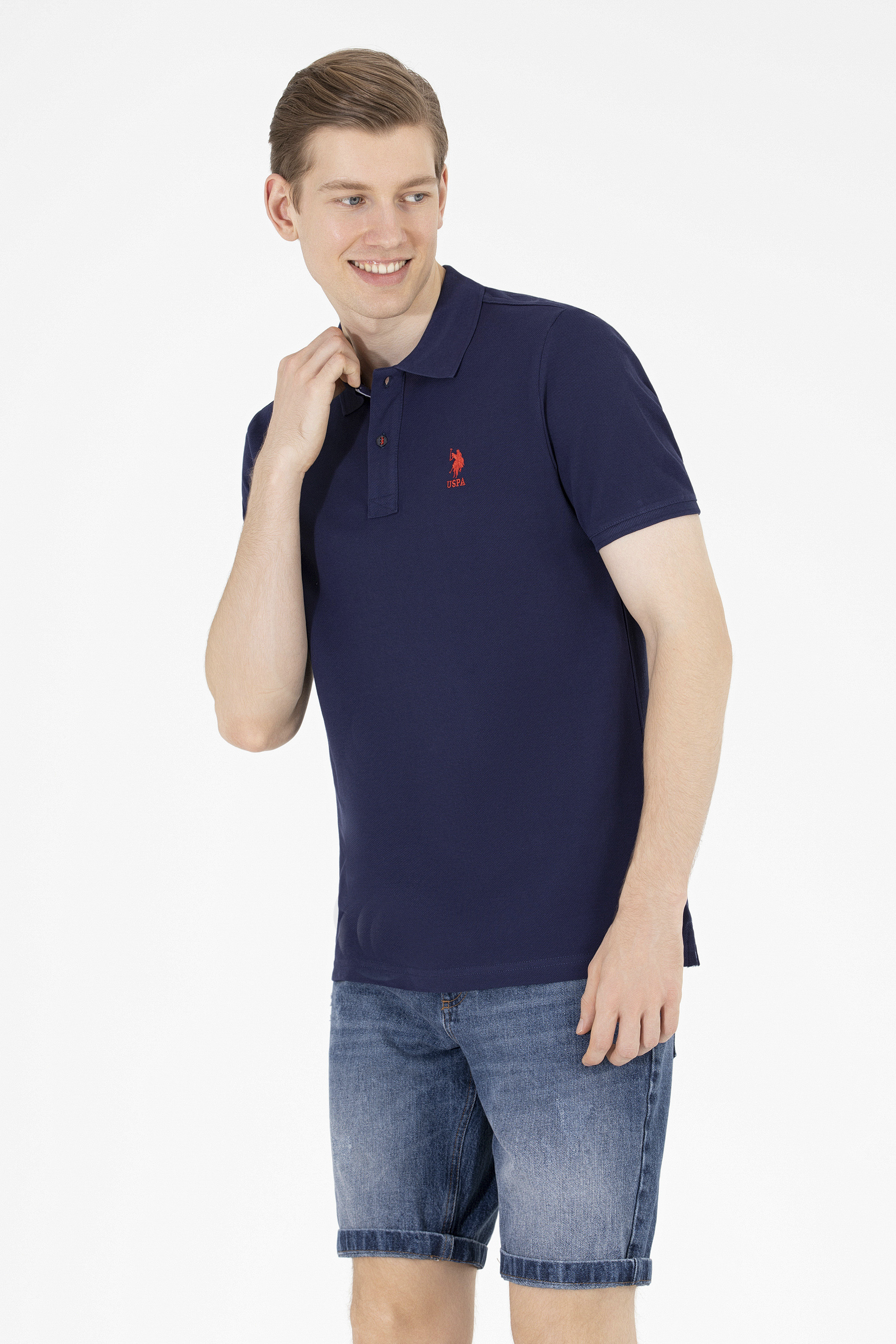 Футболка мужская U.S. POLO Assn. G081SZ0110TP03IY023 синяя XL, Синий, G081SZ0110TP03IY023
Футболка мужская U.S. POLO Assn. G081SZ0110TP03IY023 синяя XL, Синий, G081SZ0110TP03IY023
