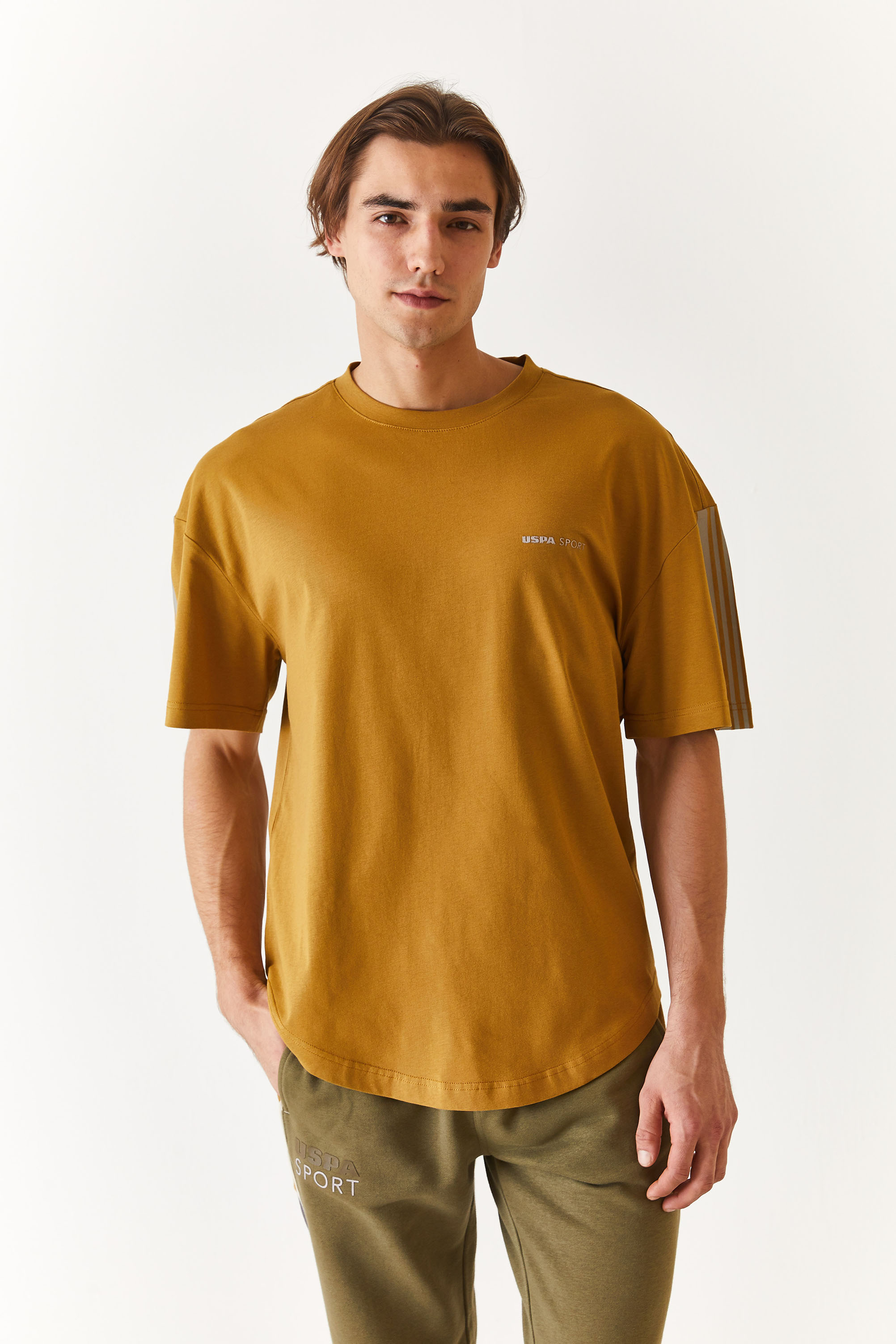Футболка мужская U.S. POLO Assn. G081SZ0110GULCI коричневая L, Коричневый, G081SZ0110GULCI
Футболка мужская U.S. POLO Assn. G081SZ0110GULCI коричневая L, Коричневый, G081SZ0110GULCI