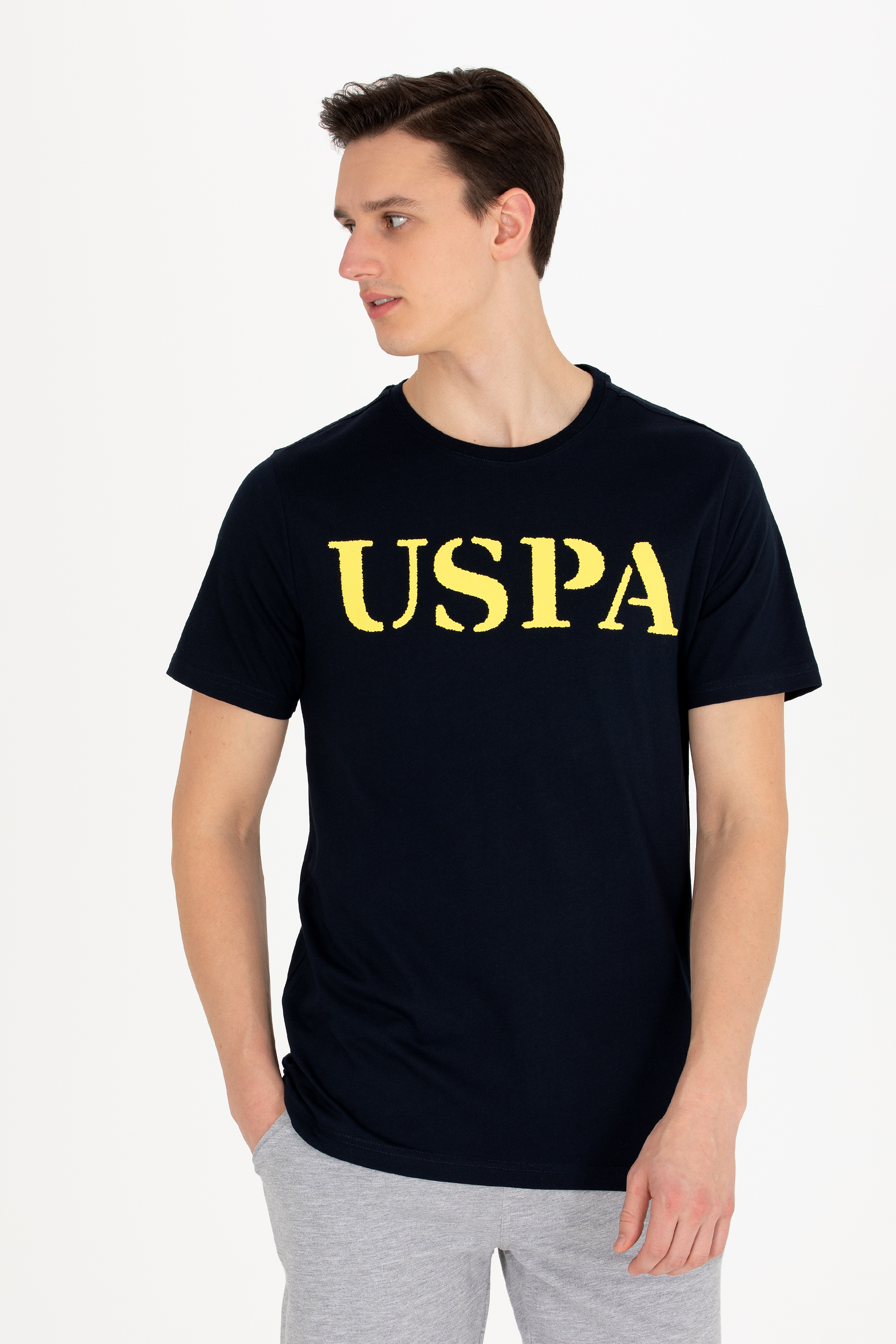 Футболка мужская U.S. POLO Assn. G081SZ0110GEARTIY023 синяя S, Синий, G081SZ0110GEARTIY023
Футболка мужская U.S. POLO Assn. G081SZ0110GEARTIY023 синяя S, Синий, G081SZ0110GEARTIY023