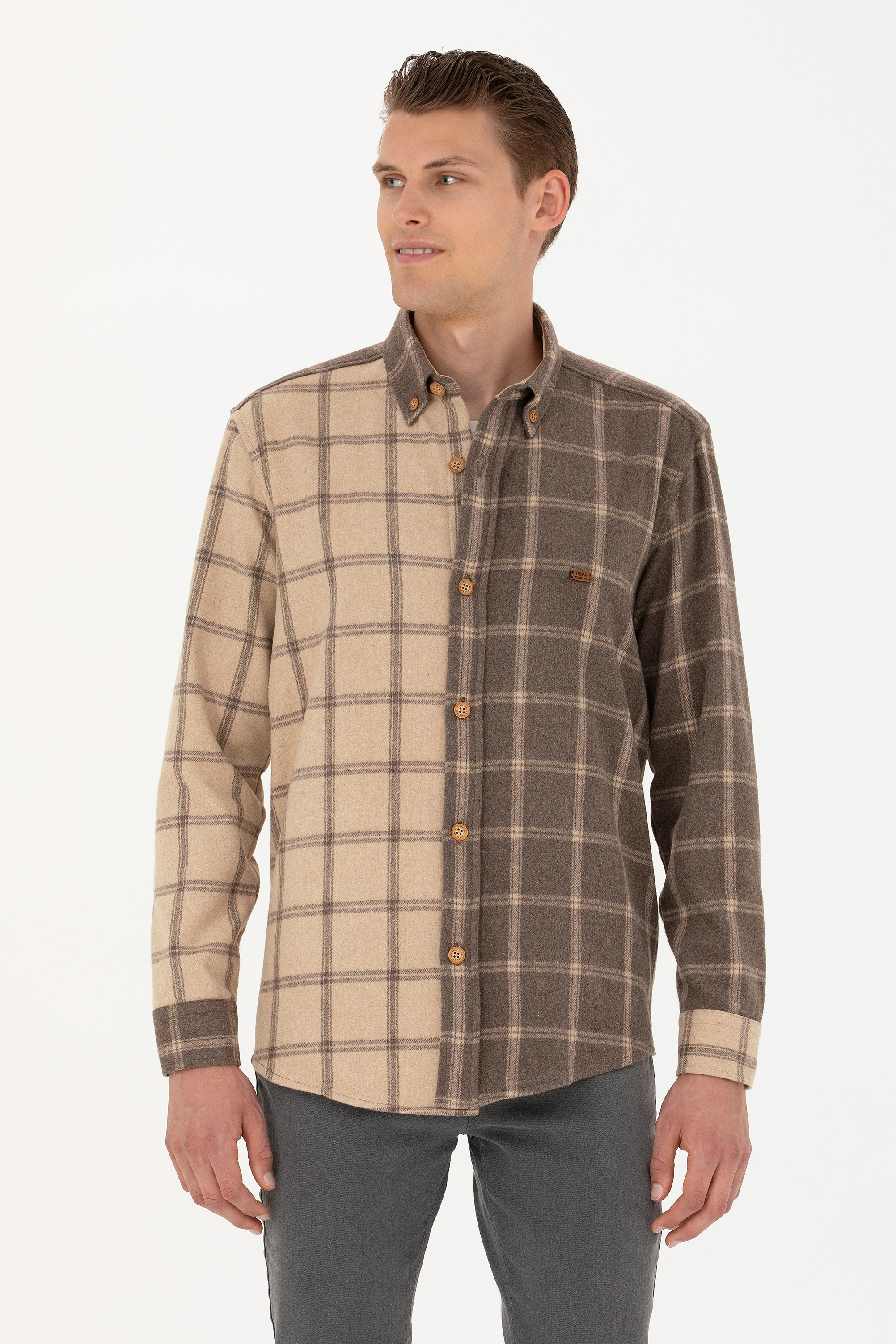 Рубашка мужская U.S. POLO Assn. G081SZ0040PATTO разноцветная XS, Разноцветный, G081SZ0040PATTO
Рубашка мужская U.S. POLO Assn. G081SZ0040PATTO разноцветная XS, Разноцветный, G081SZ0040PATTO