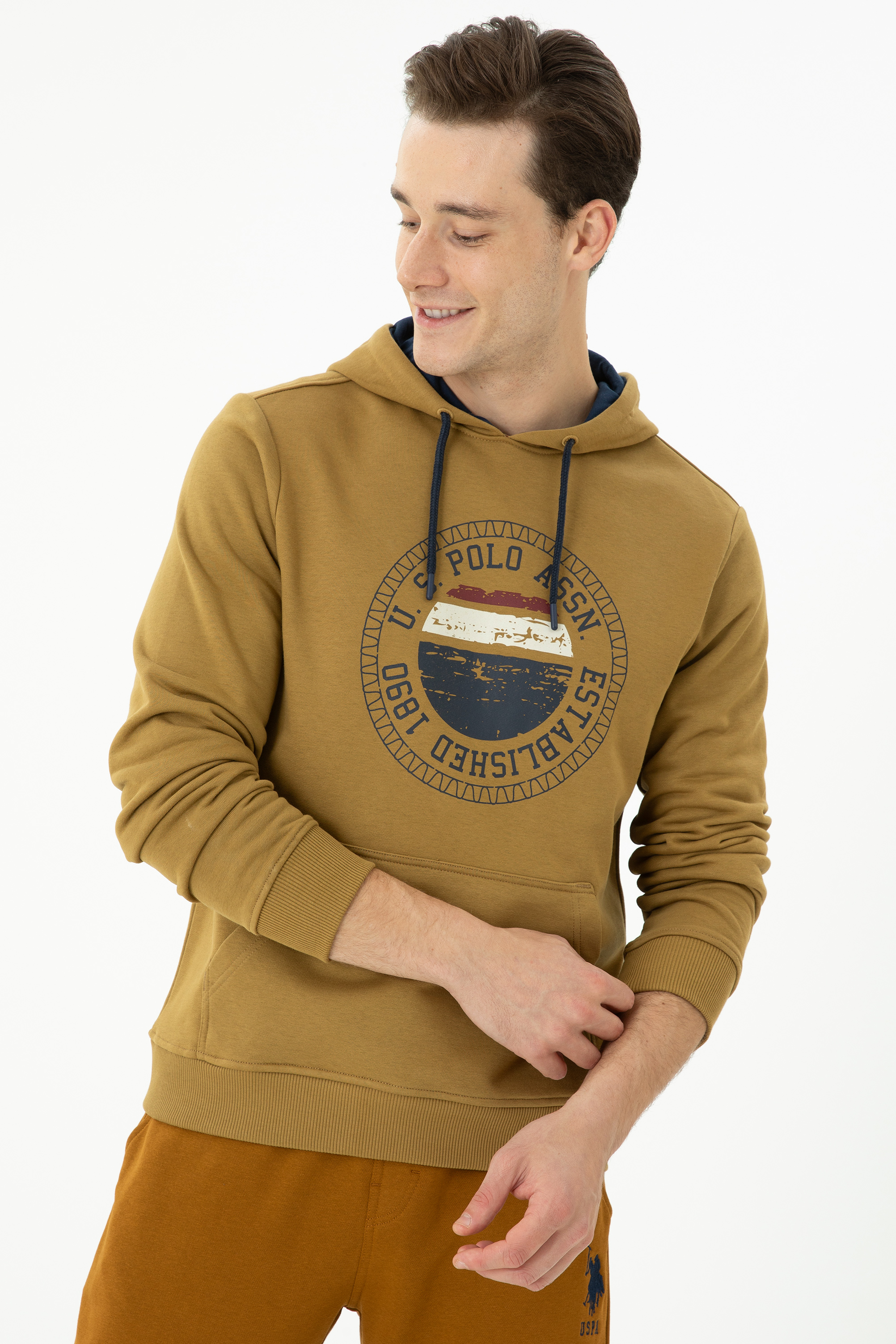 Худи мужское U.S. POLO Assn. G081GL0820SPARK коричневое XS, Коричневый, G081GL0820SPARK
Худи мужское U.S. POLO Assn. G081GL0820SPARK коричневое XS, Коричневый, G081GL0820SPARK