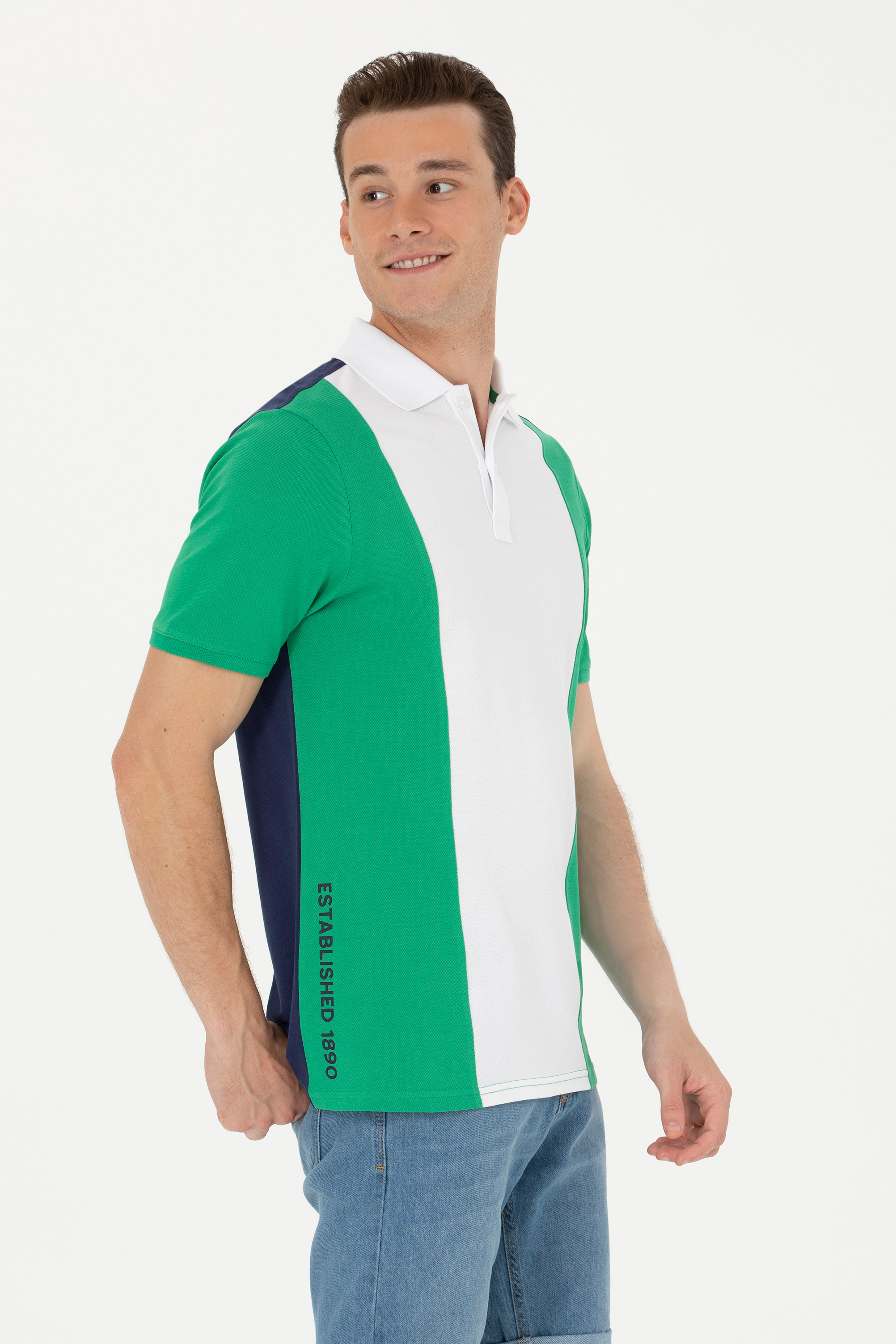 Футболка мужская U.S. POLO Assn. G081GL0110T-LAZIO белая L, Белый, G081GL0110T-LAZIO
Футболка мужская U.S. POLO Assn. G081GL0110T-LAZIO белая L, Белый, G081GL0110T-LAZIO