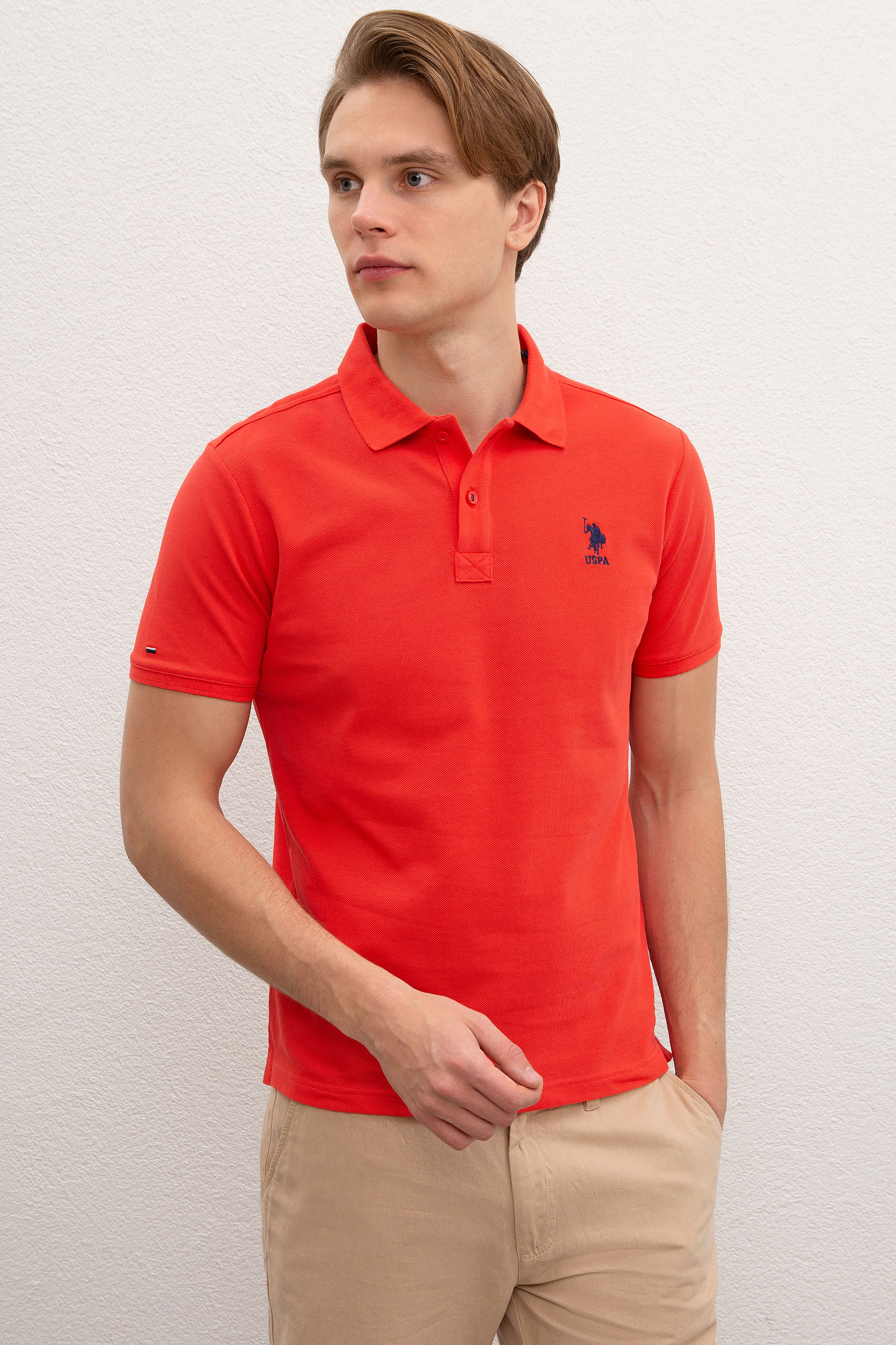 Футболка мужская U.S. POLO Assn. G081SZ0110TP04IY9 красная XS, Красный, G081SZ0110TP04IY9
Футболка мужская U.S. POLO Assn. G081SZ0110TP04IY9 красная XS, Красный, G081SZ0110TP04IY9