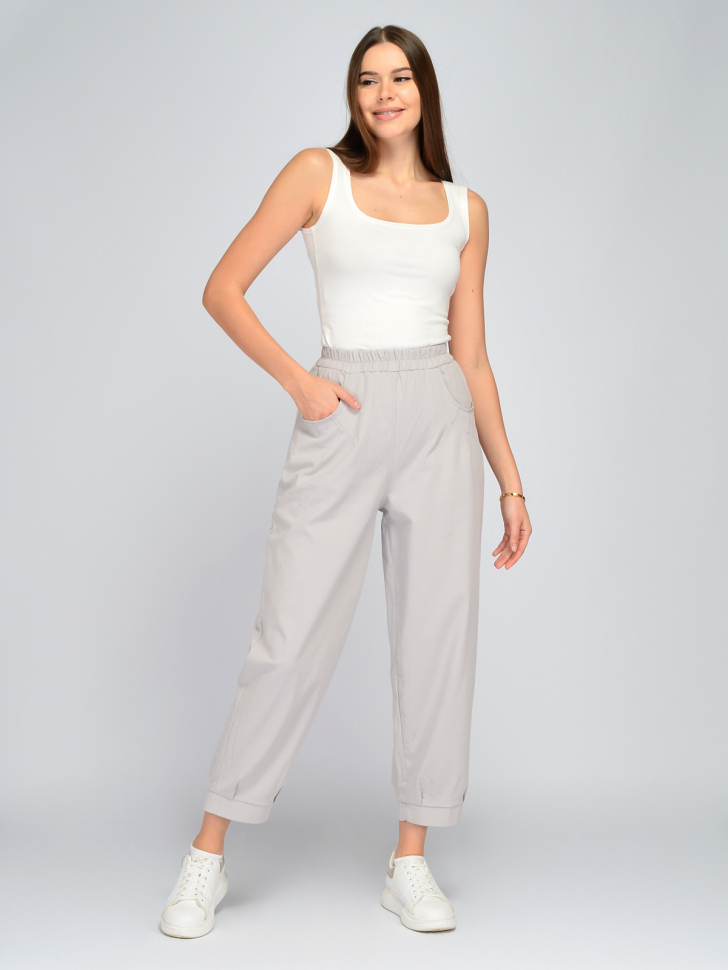 Брюки женские Viserdi 10393 серые 52 RU, Серый, 10393
Брюки женские Viserdi 10393 серые 52 RU, Серый, 10393