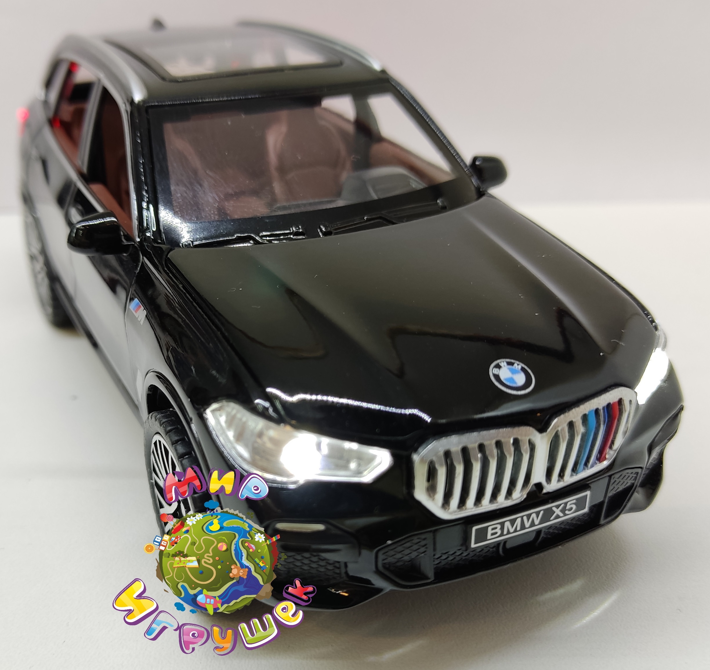 Машинка BMW X5M, с открывающими дверьми, капотом, световыми и звуковыми эффектами, BMW X5M
Машинка BMW X5M, с открывающими дверьми, капотом, световыми и звуковыми эффектами, BMW X5M