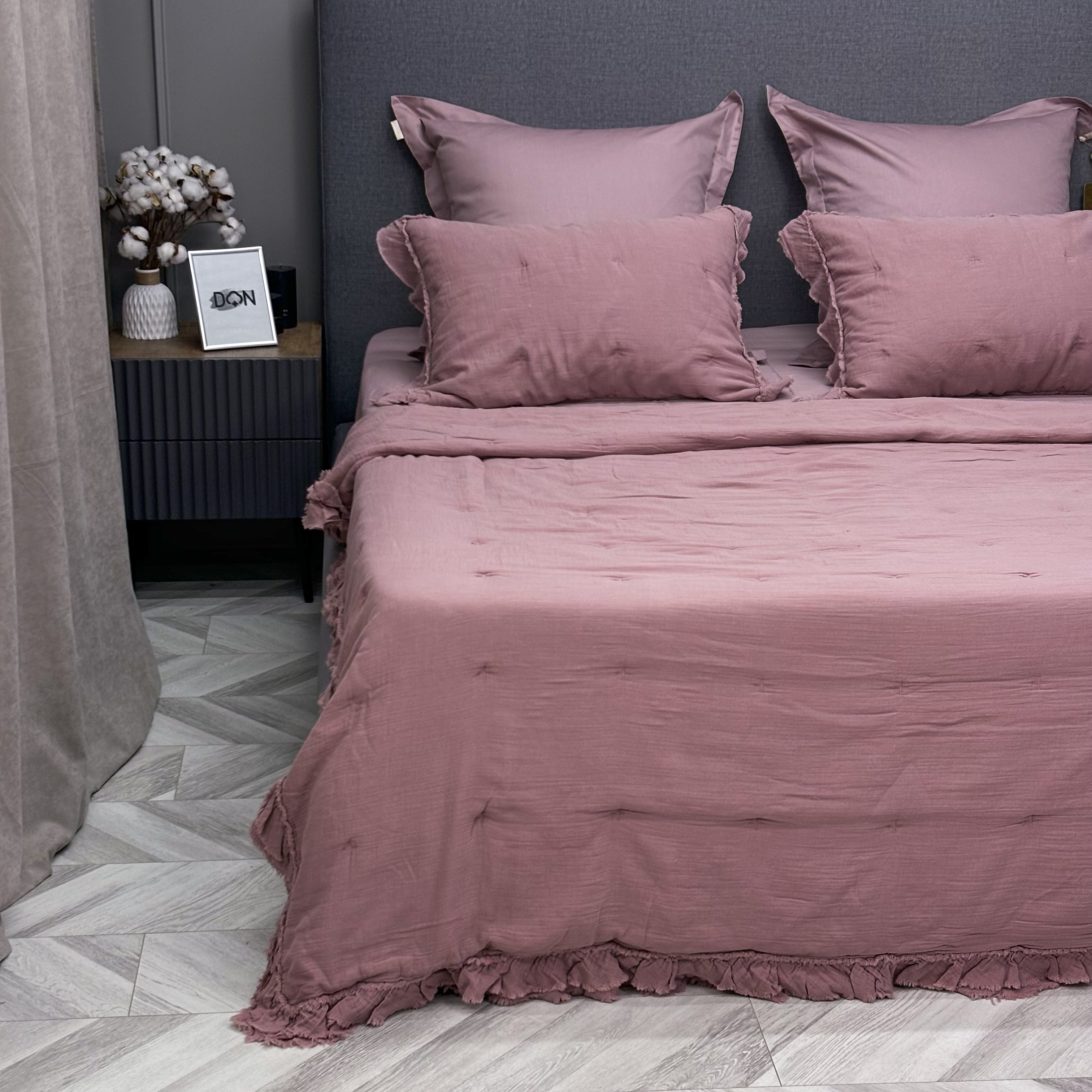Комплект с одеялом KAZANOV.A Cloud Stonewashed Cotton (пыльная роза), евро, Cloud Stonewashed Cotton
Комплект с одеялом KAZANOV.A Cloud Stonewashed Cotton (пыльная роза), евро, Cloud Stonewashed Cotton