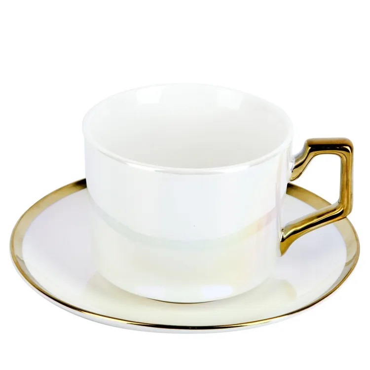 NOUVELLE HOME Чайный набор 4пр. Pearl (2 персоны) v=200мл. (подарочная упаковка) 1930012, Белый
NOUVELLE HOME Чайный набор 4пр. Pearl (2 персоны) v=200мл. (подарочная упаковка) 1930012, Белый