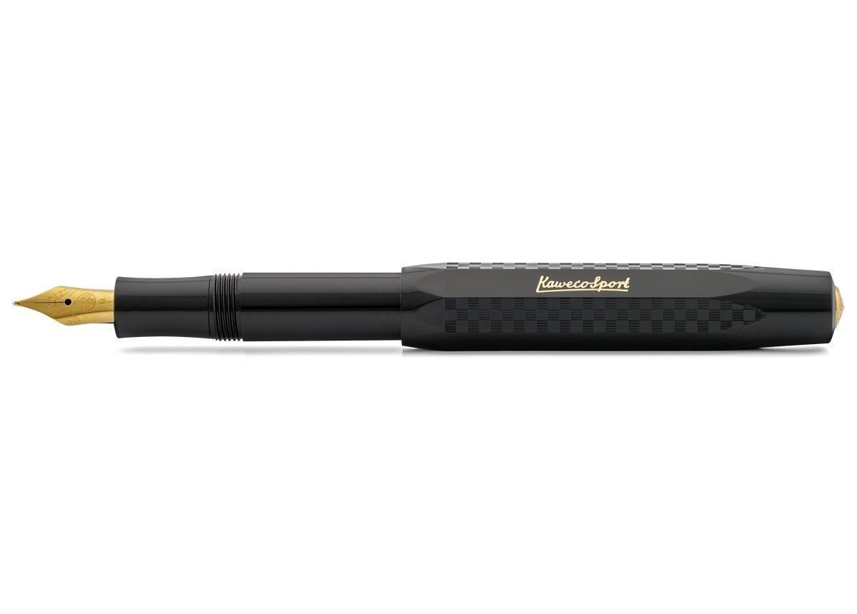 Ручка перьевая Kaweco Classic Sport Chess B черная (корпус из пластика, перо позолота)
Ручка перьевая Kaweco Classic Sport Chess B черная (корпус из пластика, перо позолота)