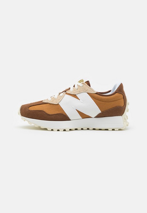 Кроссовки мужские New Balance Ms 327 Unisex коричневые 44.5 EU (доставка из-за рубежа), Коричневый, Ms 327 Unisex
Кроссовки мужские New Balance Ms 327 Unisex коричневые 44.5 EU (доставка из-за рубежа), Коричневый, Ms 327 Unisex