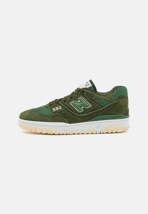Кеды мужские New Balance Bb550 Unisex хаки 43 EU (доставка из-за рубежа), Bb550 Unisex
Кеды мужские New Balance Bb550 Unisex хаки 43 EU (доставка из-за рубежа), Bb550 Unisex