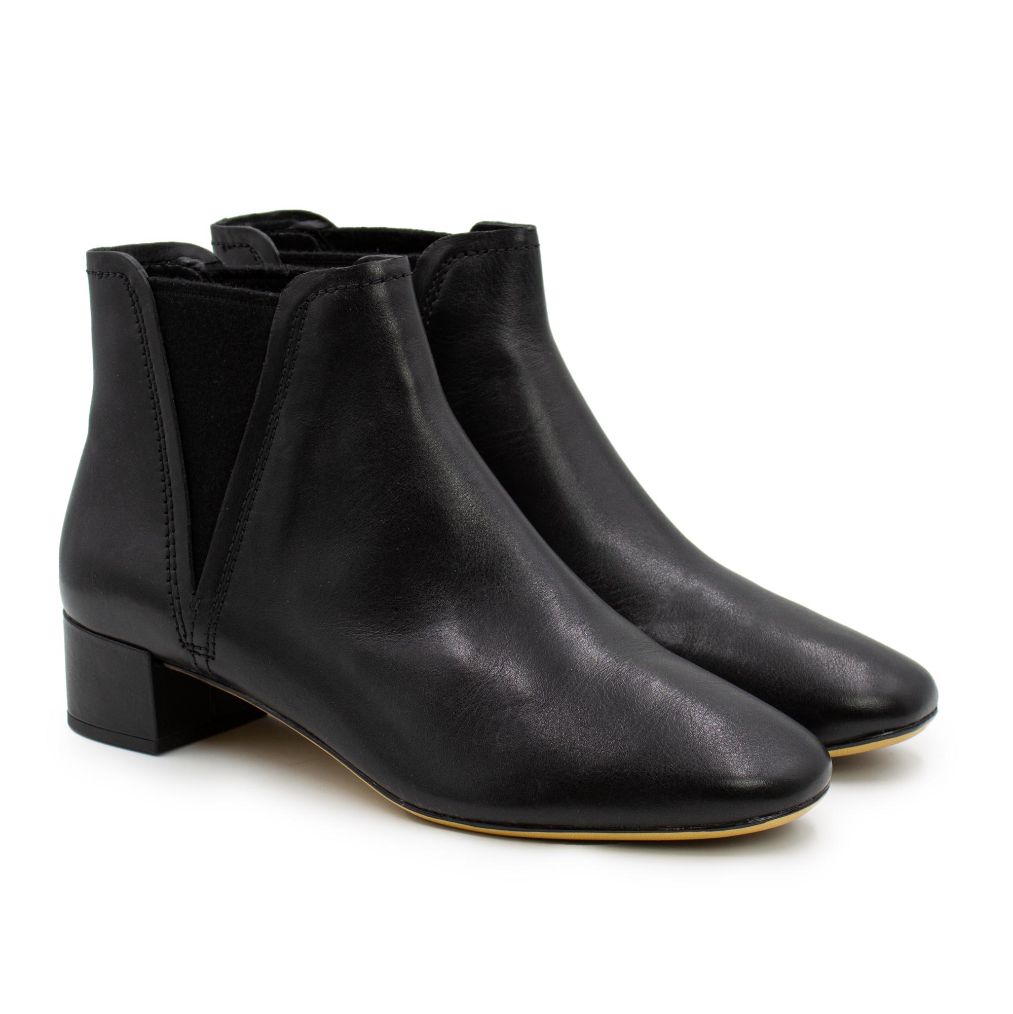 Полусапоги женские Clarks Orabella Ruby 26134959 черные 39.5 EU, Orabella Ruby 26134959
Полусапоги женские Clarks Orabella Ruby 26134959 черные 39.5 EU, Orabella Ruby 26134959